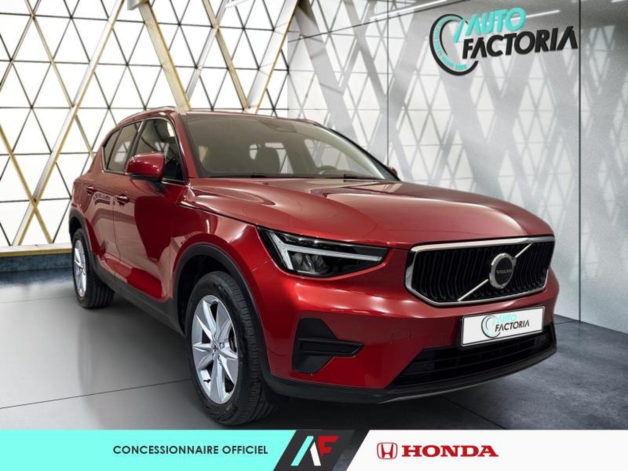 Volvo XC40 -32% B3 163ch Core DCT 7 (2024) - Photo 5