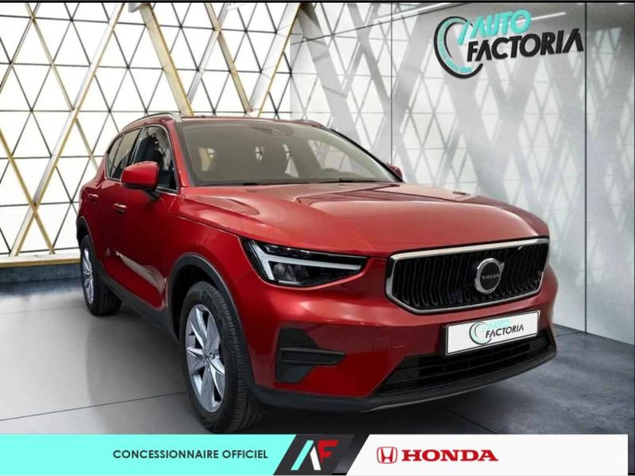 Volvo XC40 -32% B3 163ch Core DCT 7 (2024) - Photo 6