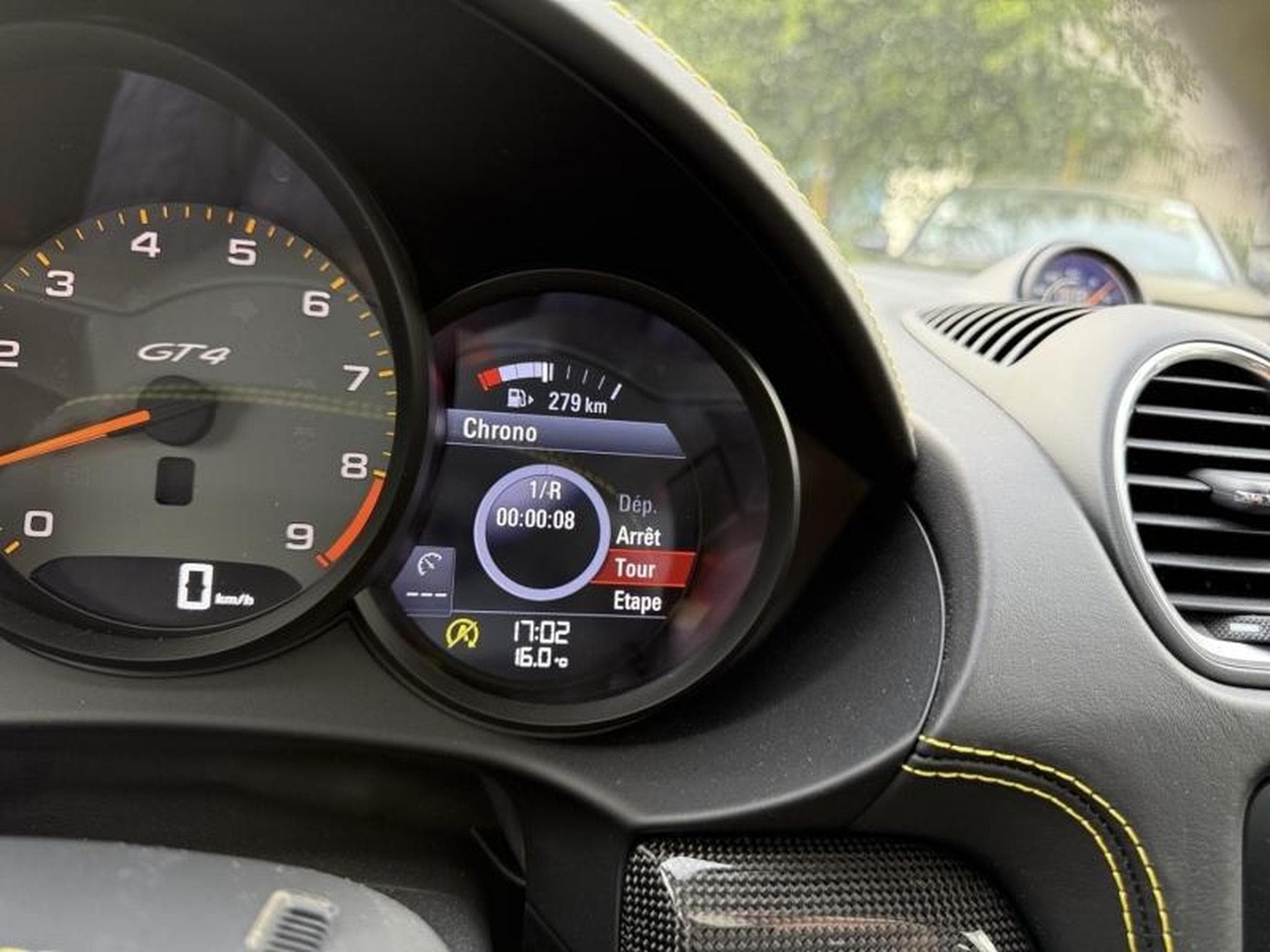Porsche 718 4.0 420ch GT4 (2020) - Photo 16