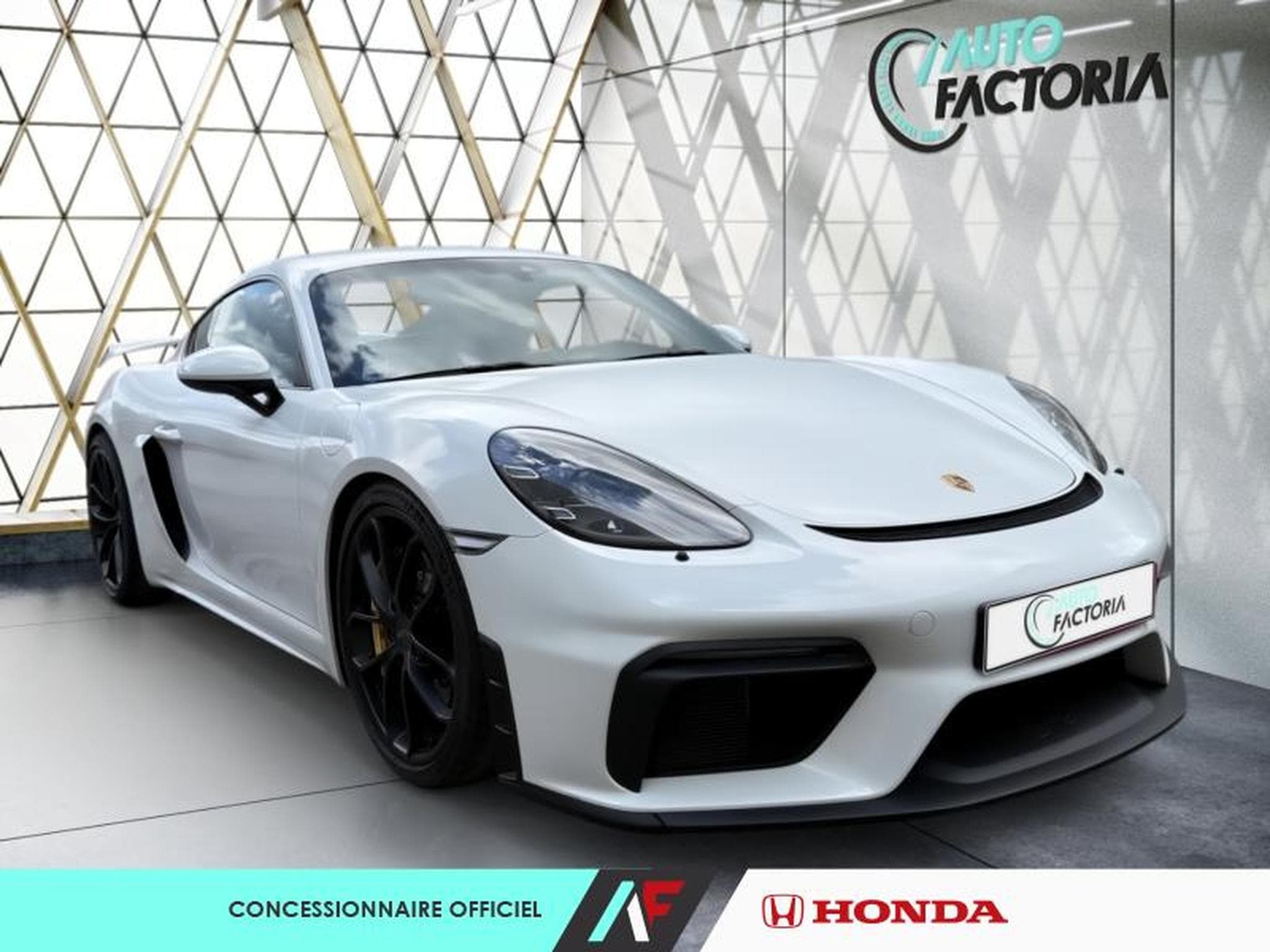 Porsche 718 4.0 420ch GT4 (2020) - Photo 5