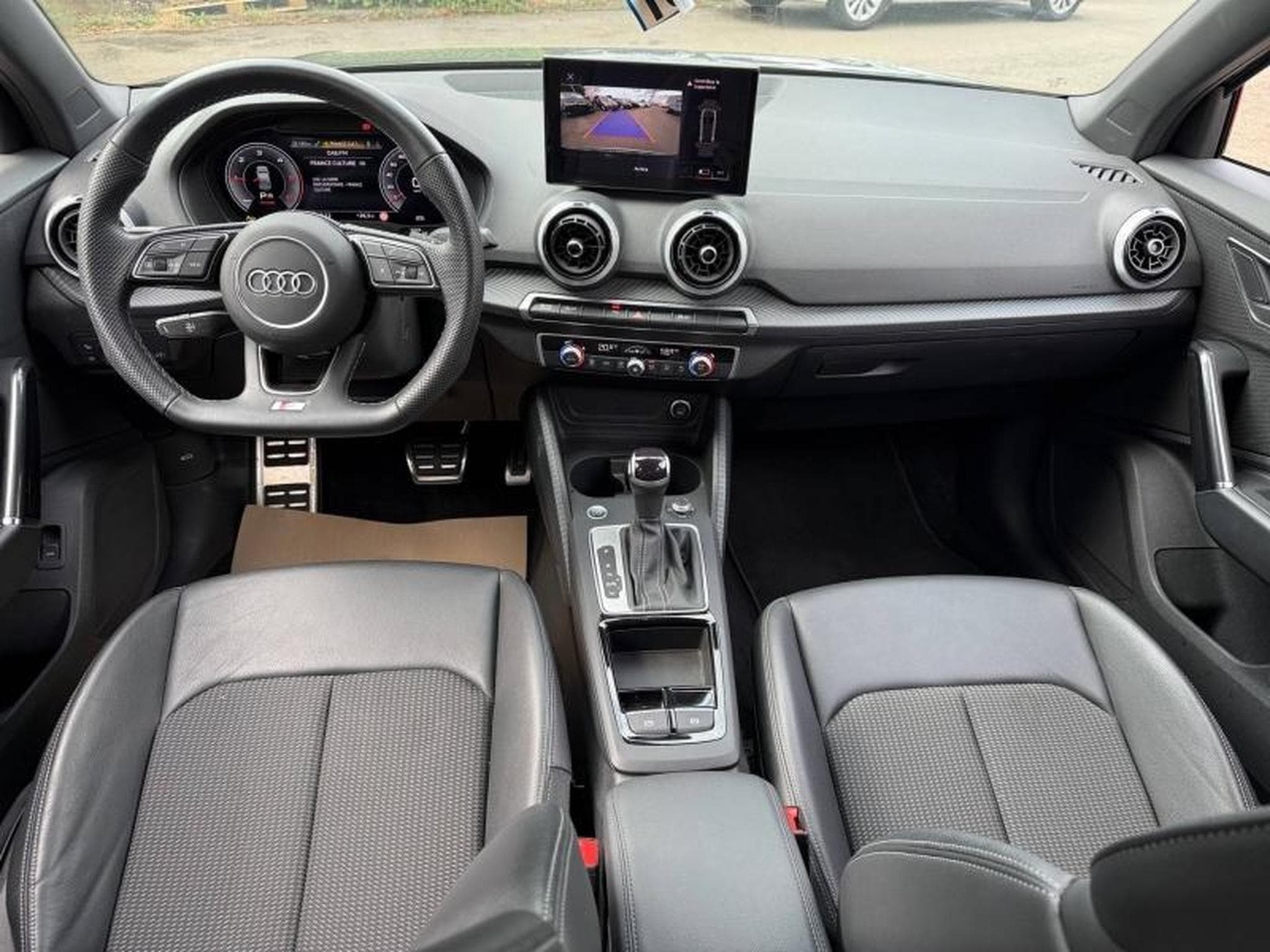 Audi Q2 -17% 35 TDI 150ch S line S tronic (2025) - Photo 10
