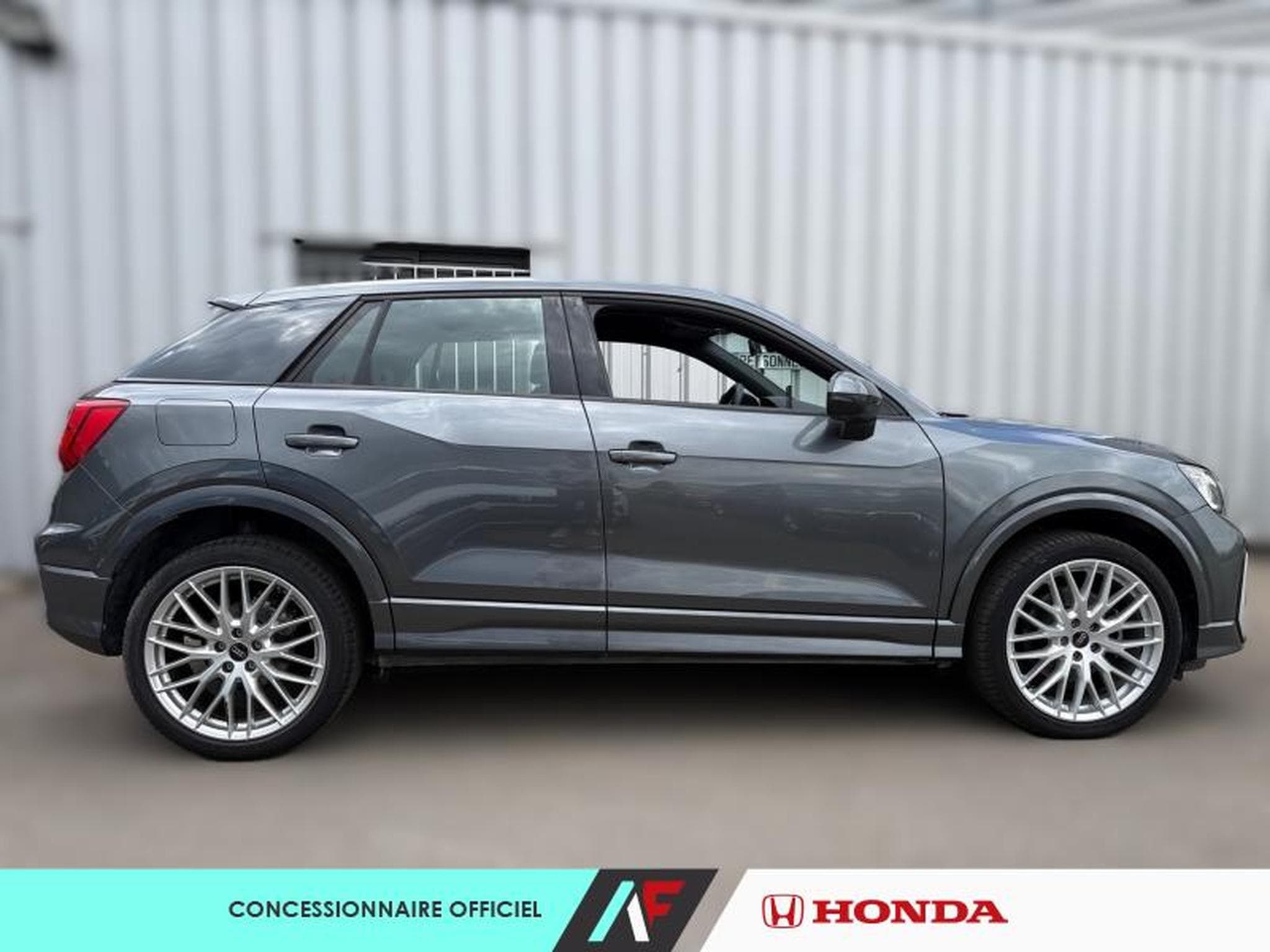 Audi Q2 -17% 35 TDI 150ch S line S tronic (2025) - Photo 6
