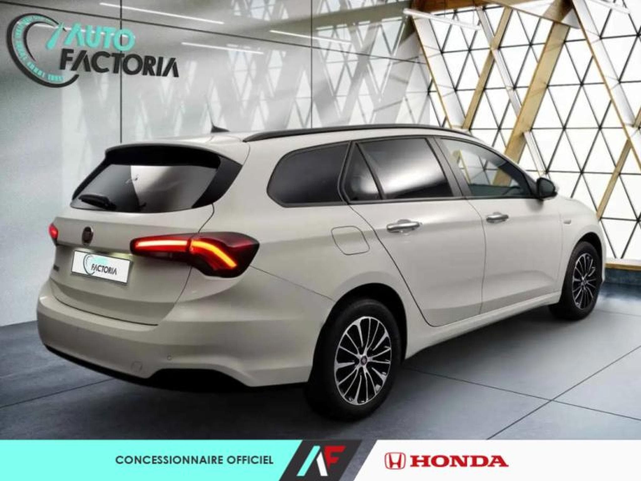 Fiat Tipo 1.6 MultiJet 130ch (2024) - Photo 3