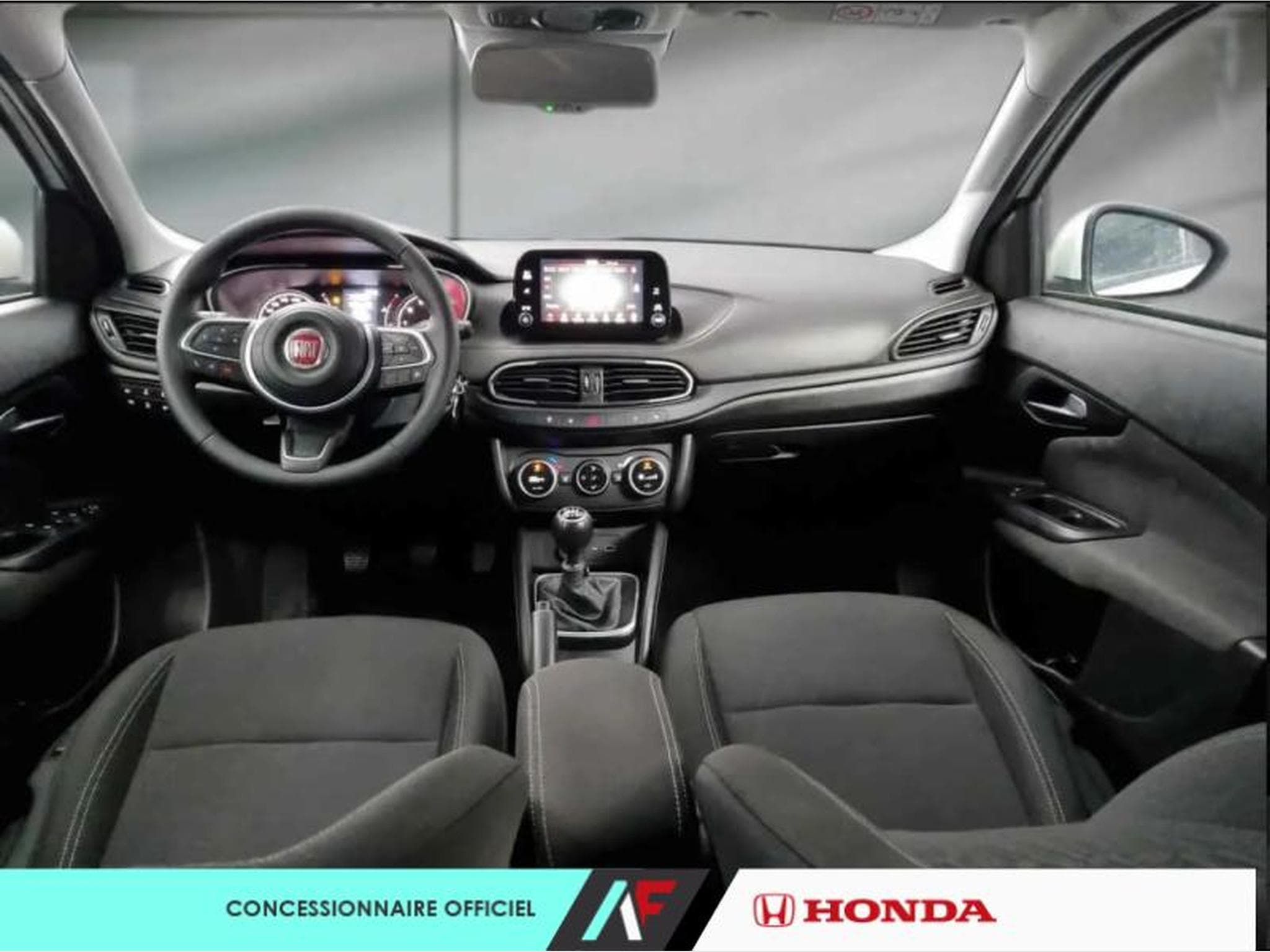 Fiat Tipo 1.6 MultiJet 130ch (2024) - Photo 5