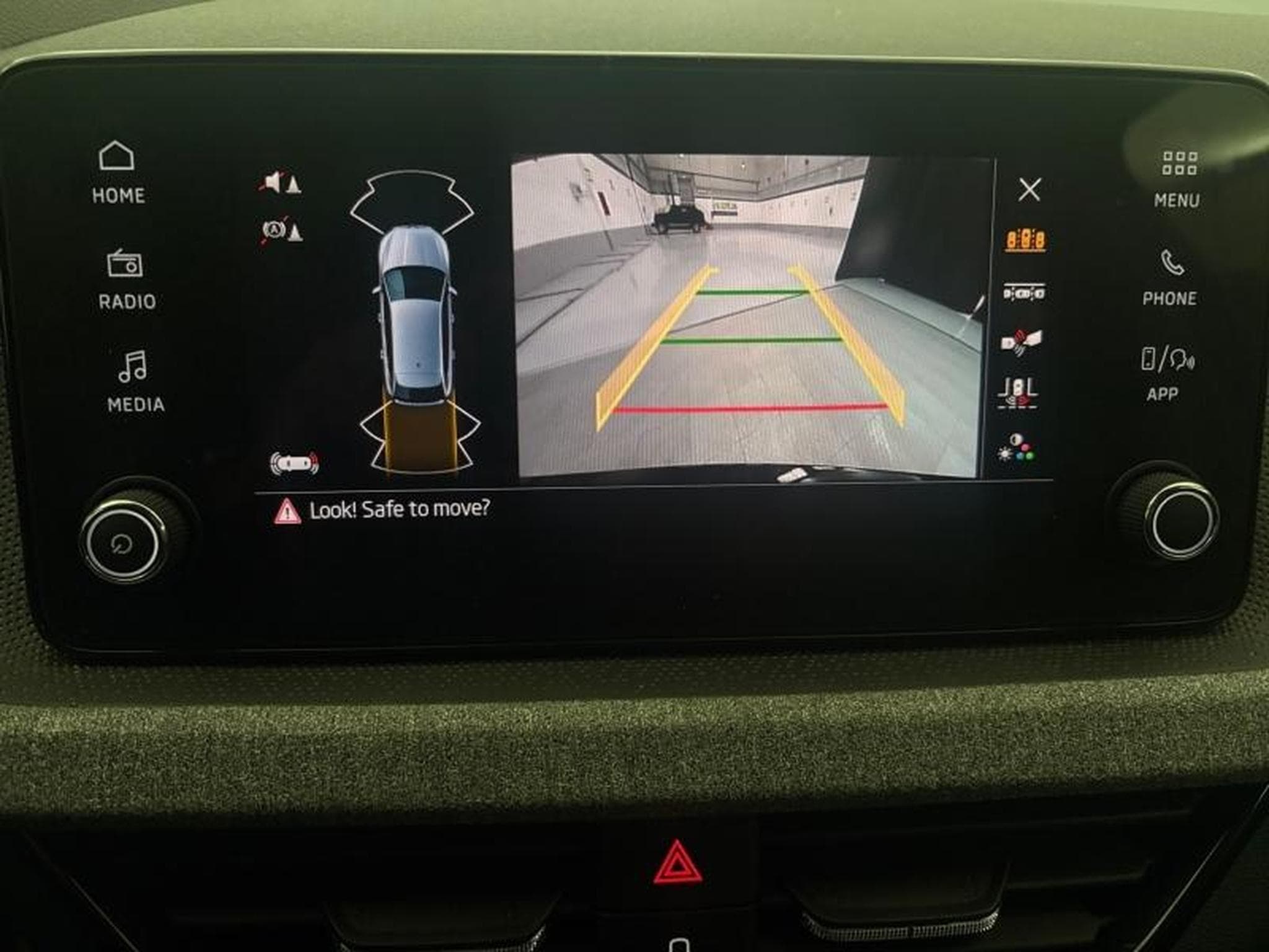 Skoda Scala -37% 1.0 TSI Evo2 116ch Selection DSG7 (2025) - Photo 12