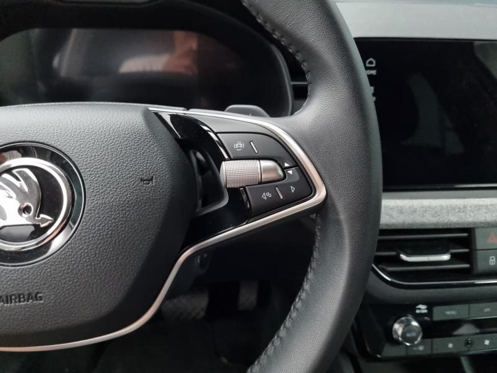 Skoda Scala -34% 1.0 TSI Evo2 116ch Selection DSG7 (2025) - Photo 23