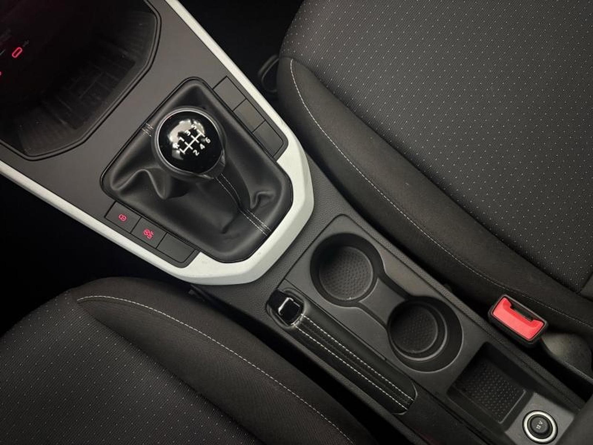 Seat Arona -27% 1.0 TSI 115ch Style Special Edition (2025) - Photo 16
