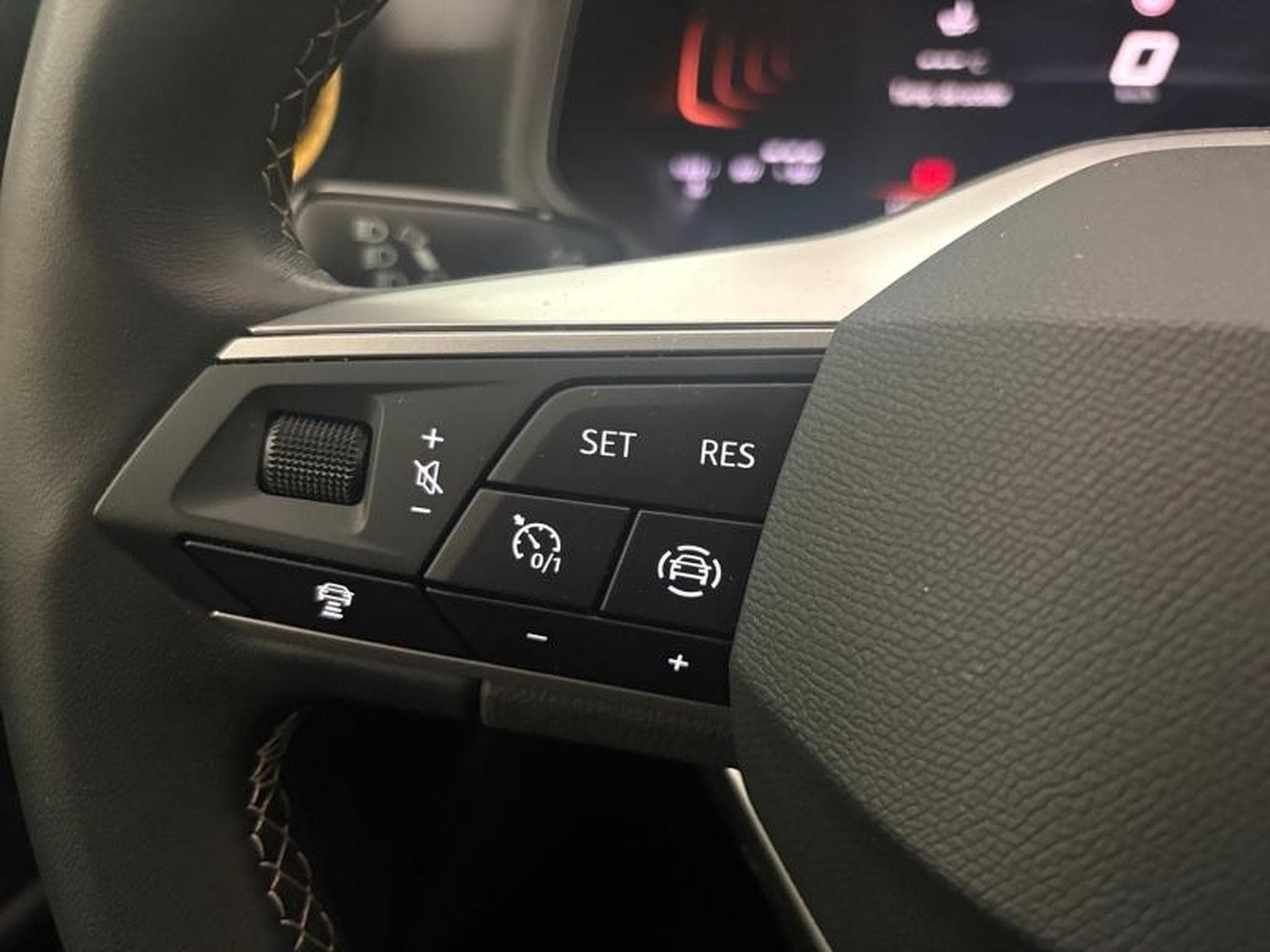 Seat Arona -27% 1.0 TSI 115ch Style Special Edition (2025) - Photo 24