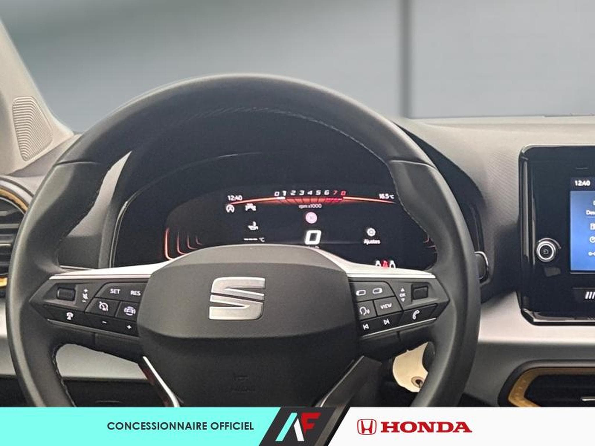 Seat Arona -27% 1.0 TSI 115ch Style Special Edition (2025) - Photo 8