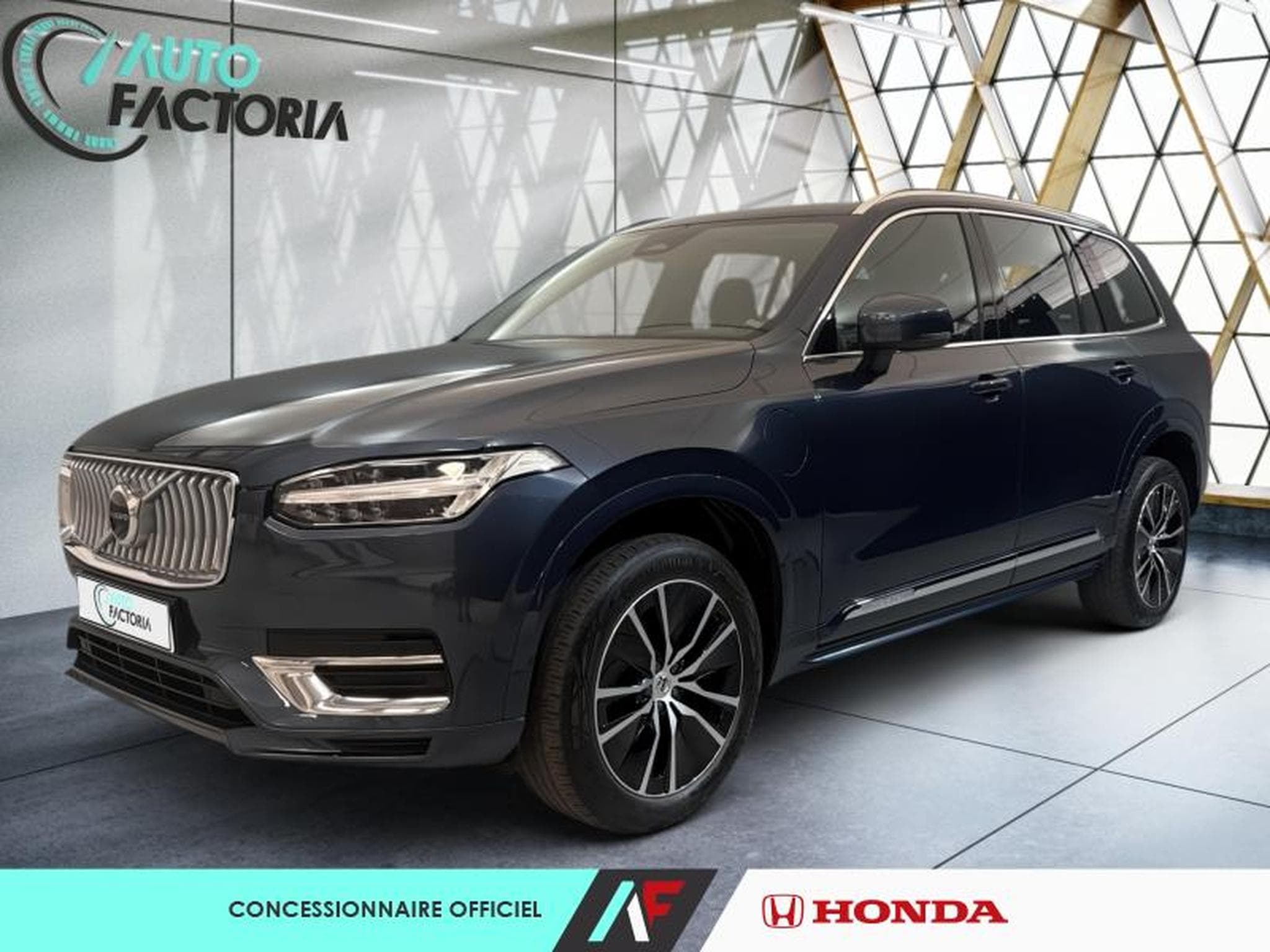 Volvo XC90 -40% T8 AWD 310 + 145ch Core Bright (2024) - Photo 1