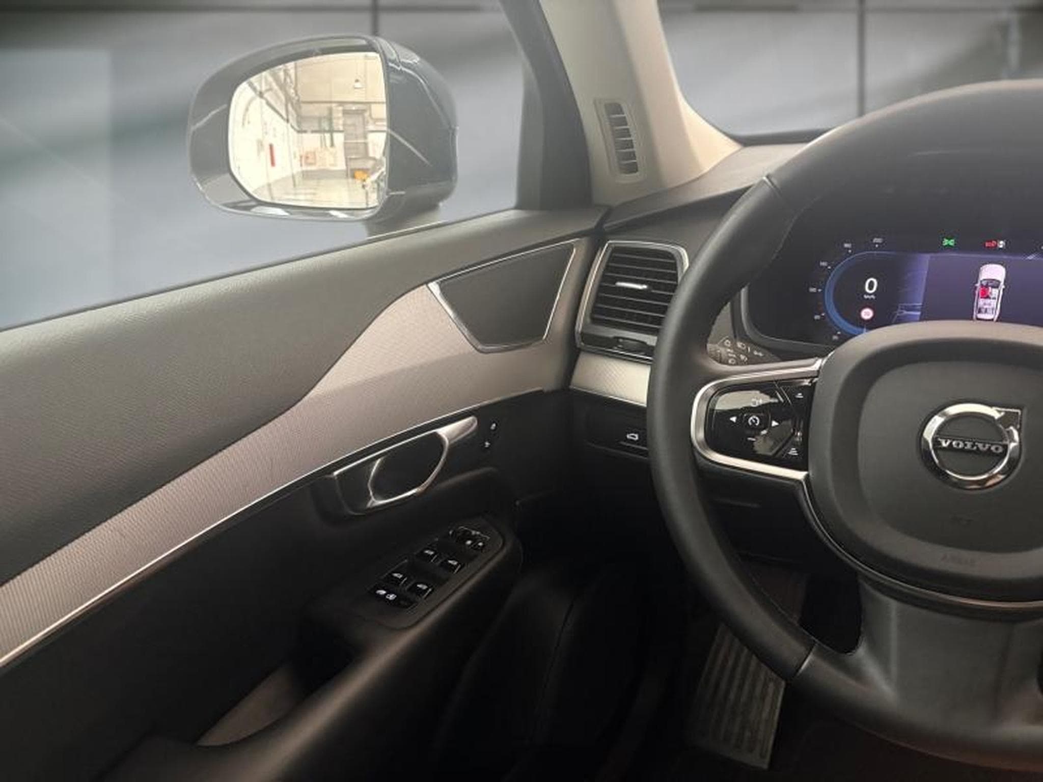 Volvo XC90 -40% T8 AWD 310 + 145ch Core Bright (2024) - Photo 25