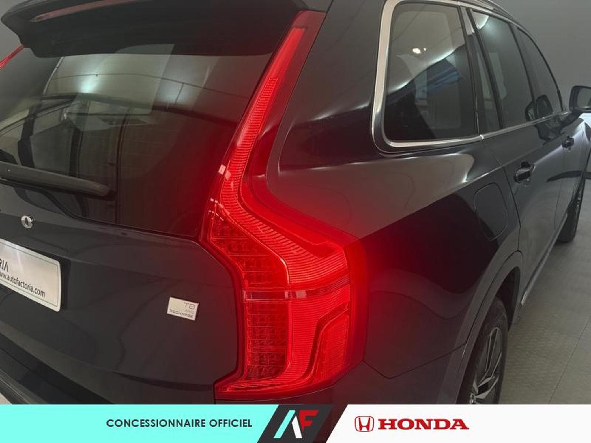 Volvo XC90 -40% T8 AWD 310 + 145ch Core Bright (2024) - Photo 3