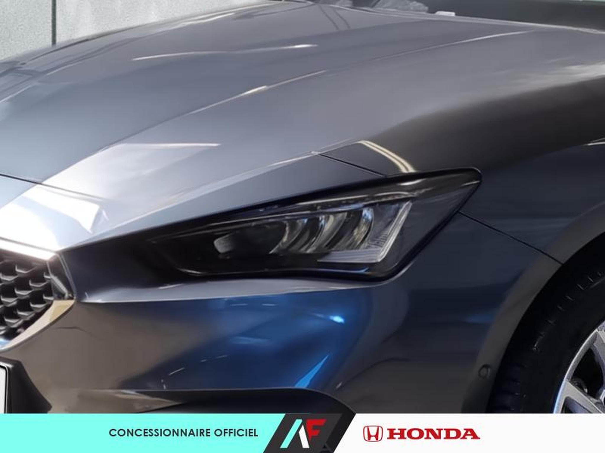 Seat Leon -23% IV SPORT TOURER 2.0 TDI 115CH STYLE XL (2025) - Photo 6