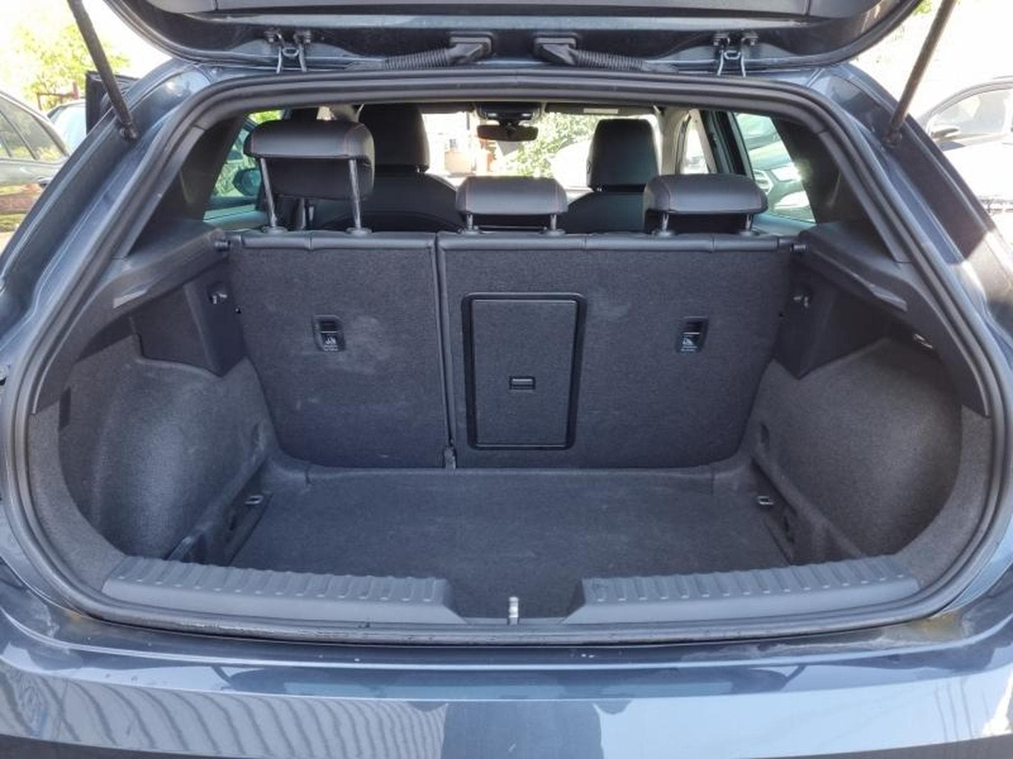 Seat Leon -18% 1.5 TSI 115CH FR 25 ANNIVERSAIRE (2025) - Photo 11