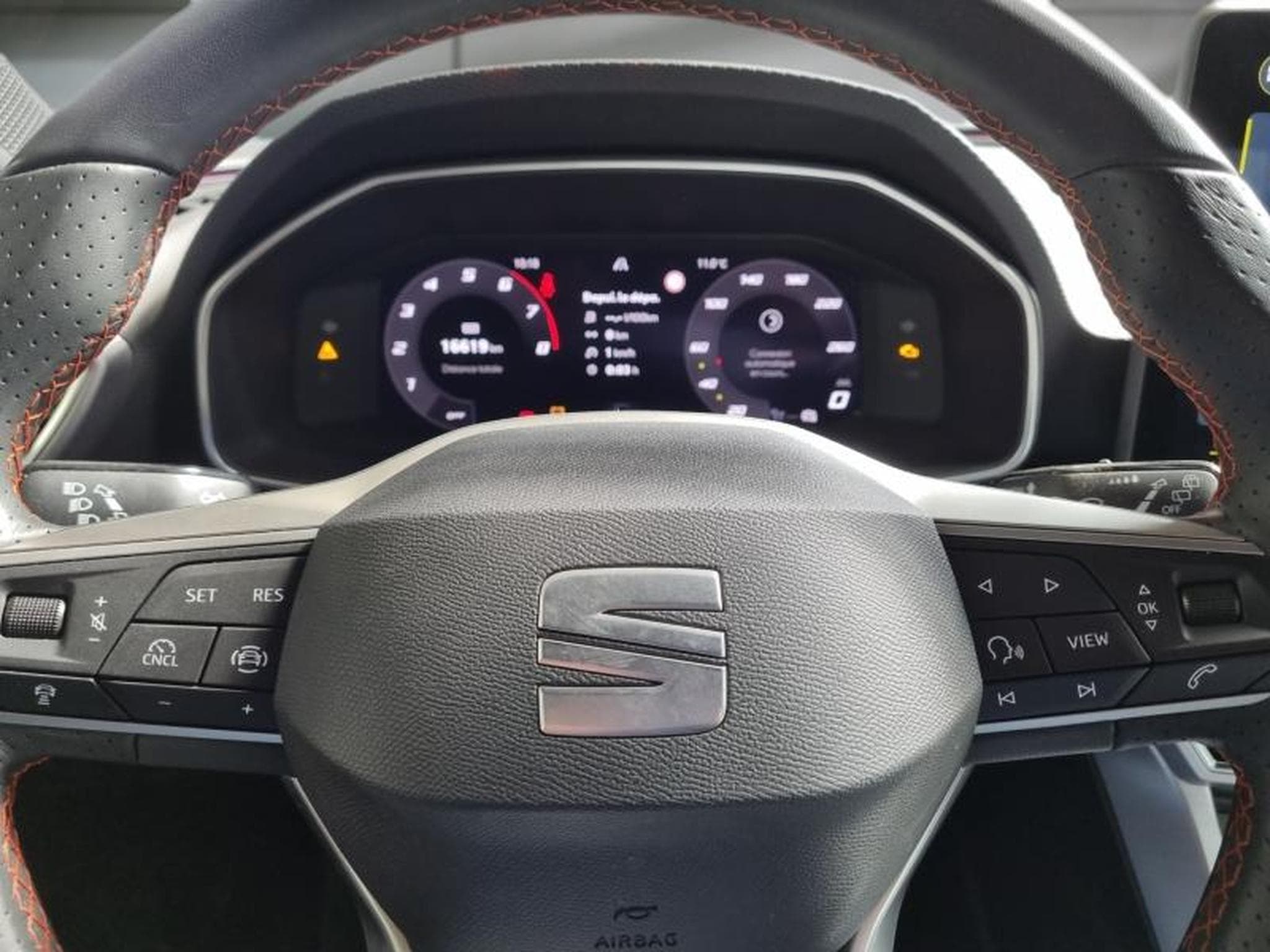 Seat Leon -18% 1.5 TSI 115CH FR 25 ANNIVERSAIRE (2025) - Photo 23