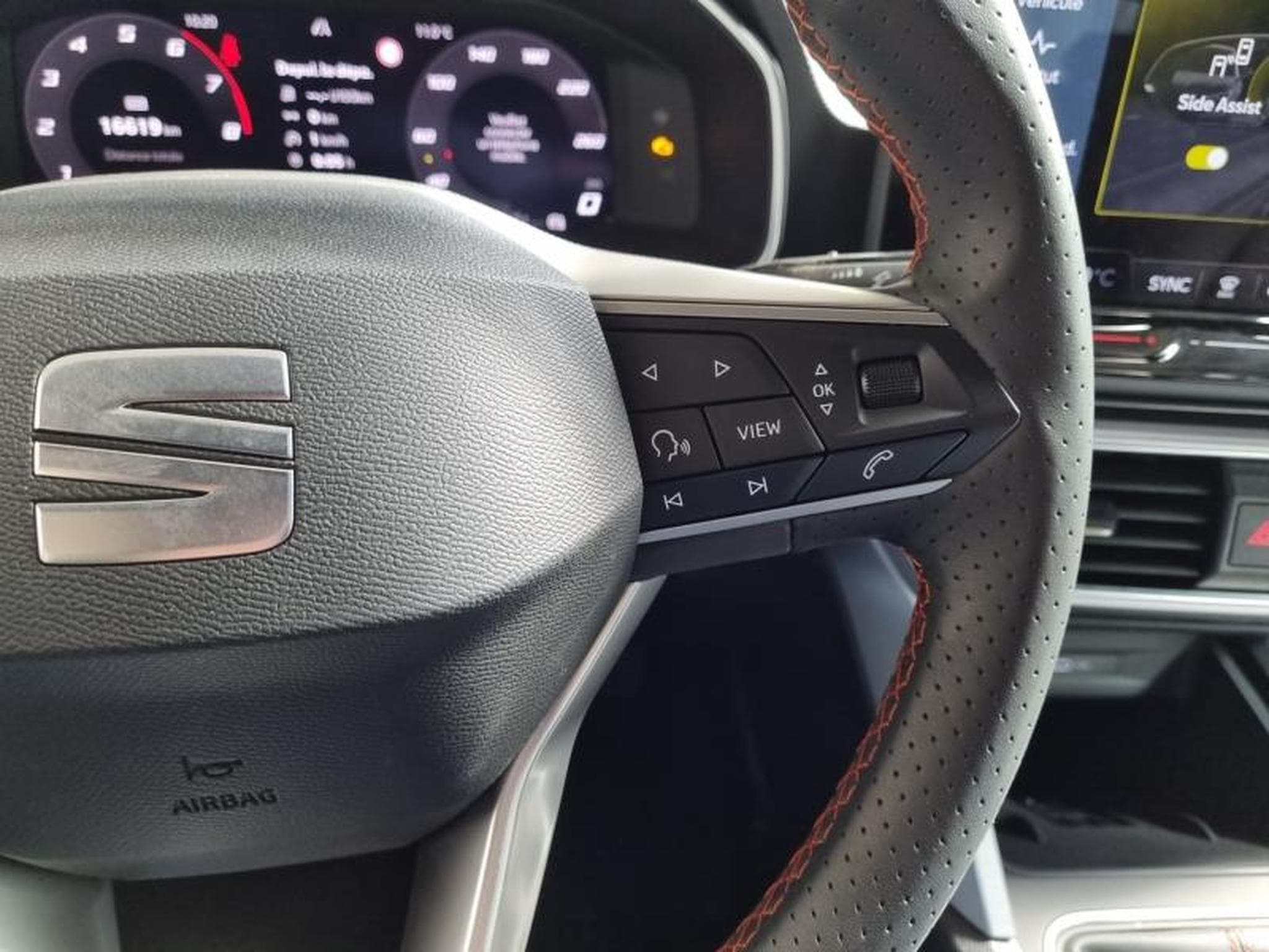 Seat Leon -18% 1.5 TSI 115CH FR 25 ANNIVERSAIRE (2025) - Photo 24