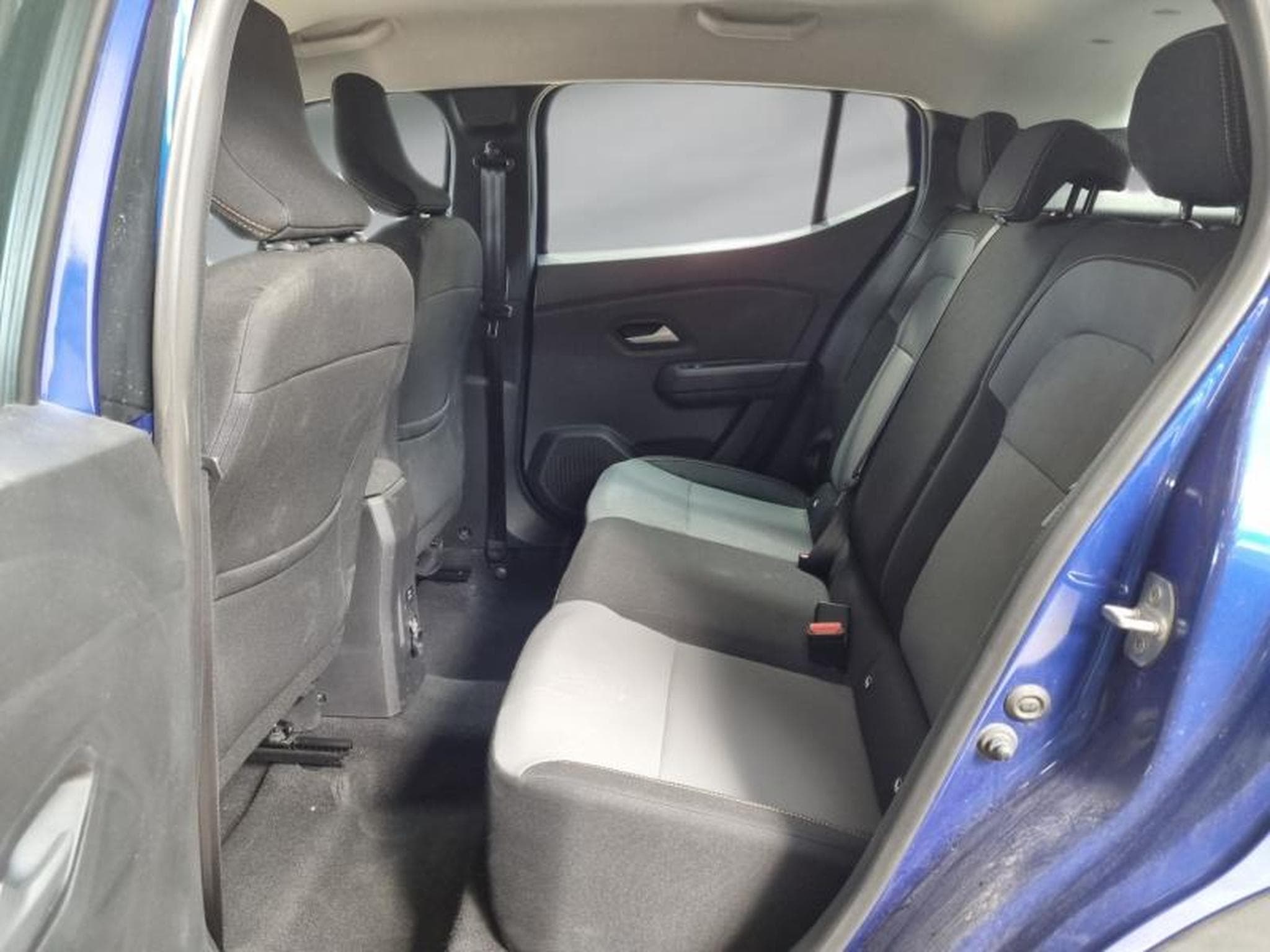 Dacia Sandero 1.0 ECO-G 100CH Stepway Extreme (2025) - Photo 11