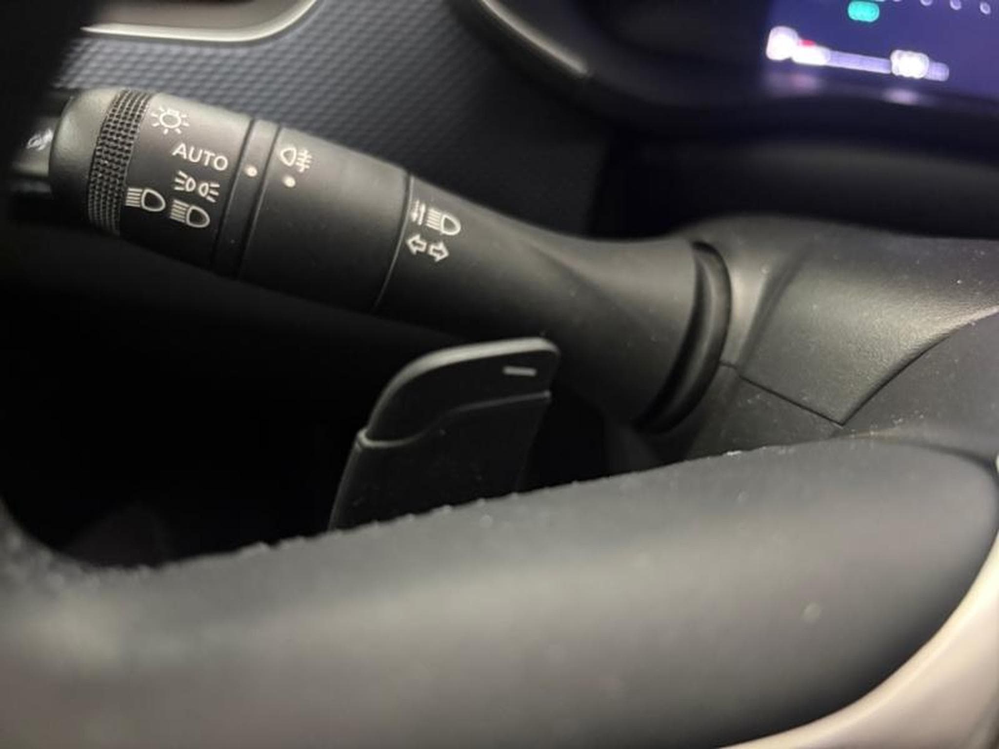 Renault Arkana -22% 1.3 TCe 140ch mild hybrid Evolution EDC -24 (2025) - Photo 15