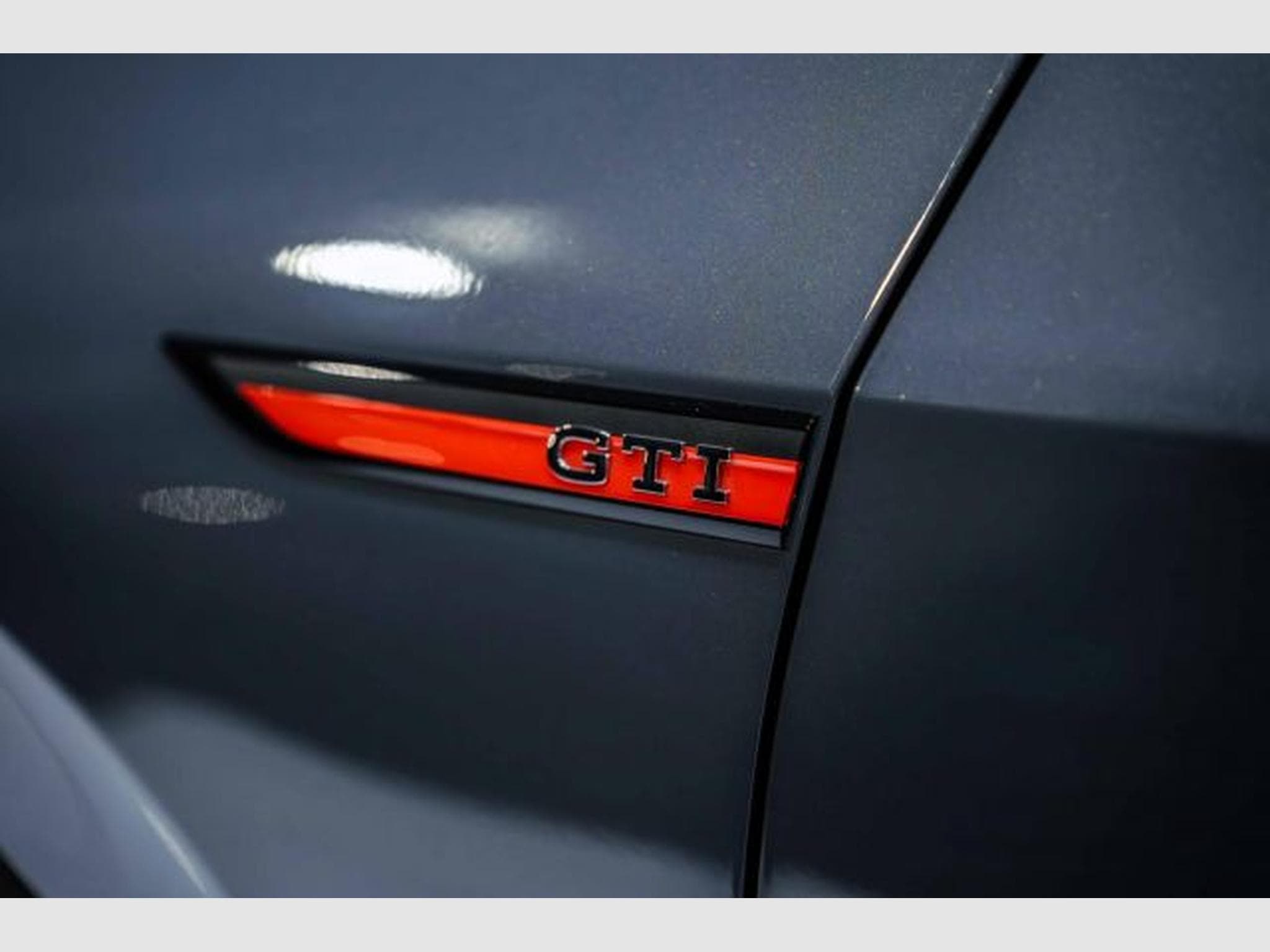 VW Golf Golf 8 GTI 2.0 TSI DSG IQ-Drive IQ-LED ACC Side (2023) - Photo 11