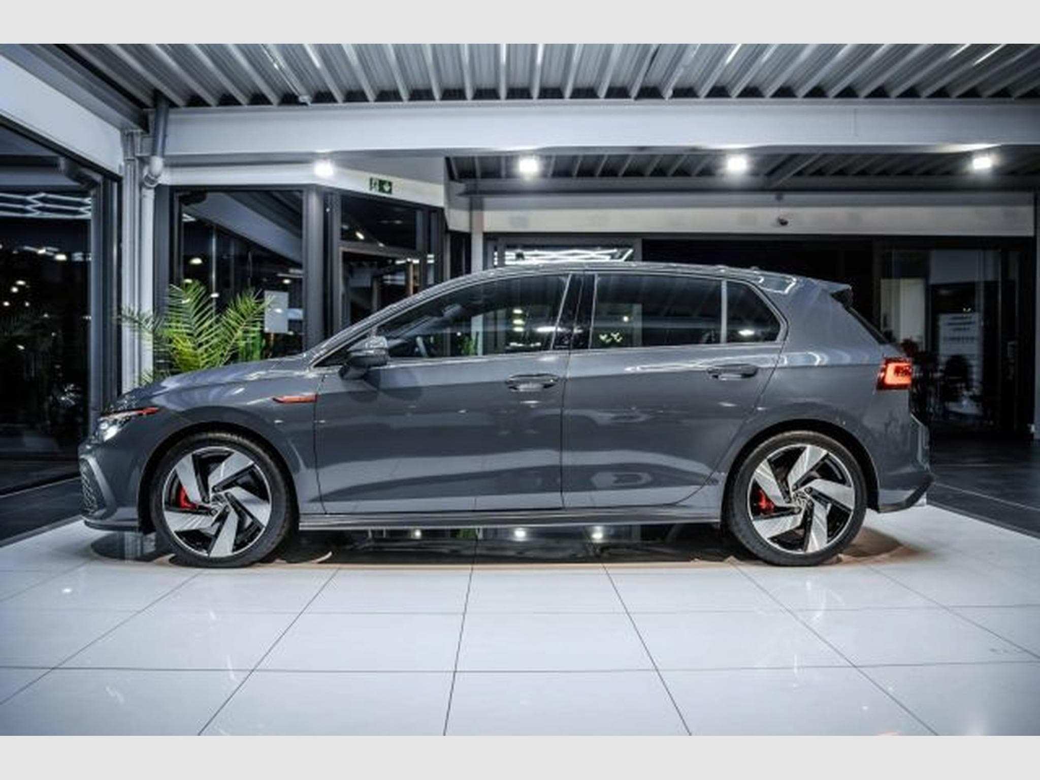 VW Golf Golf 8 GTI 2.0 TSI DSG IQ-Drive IQ-LED ACC Side (2023) - Photo 12