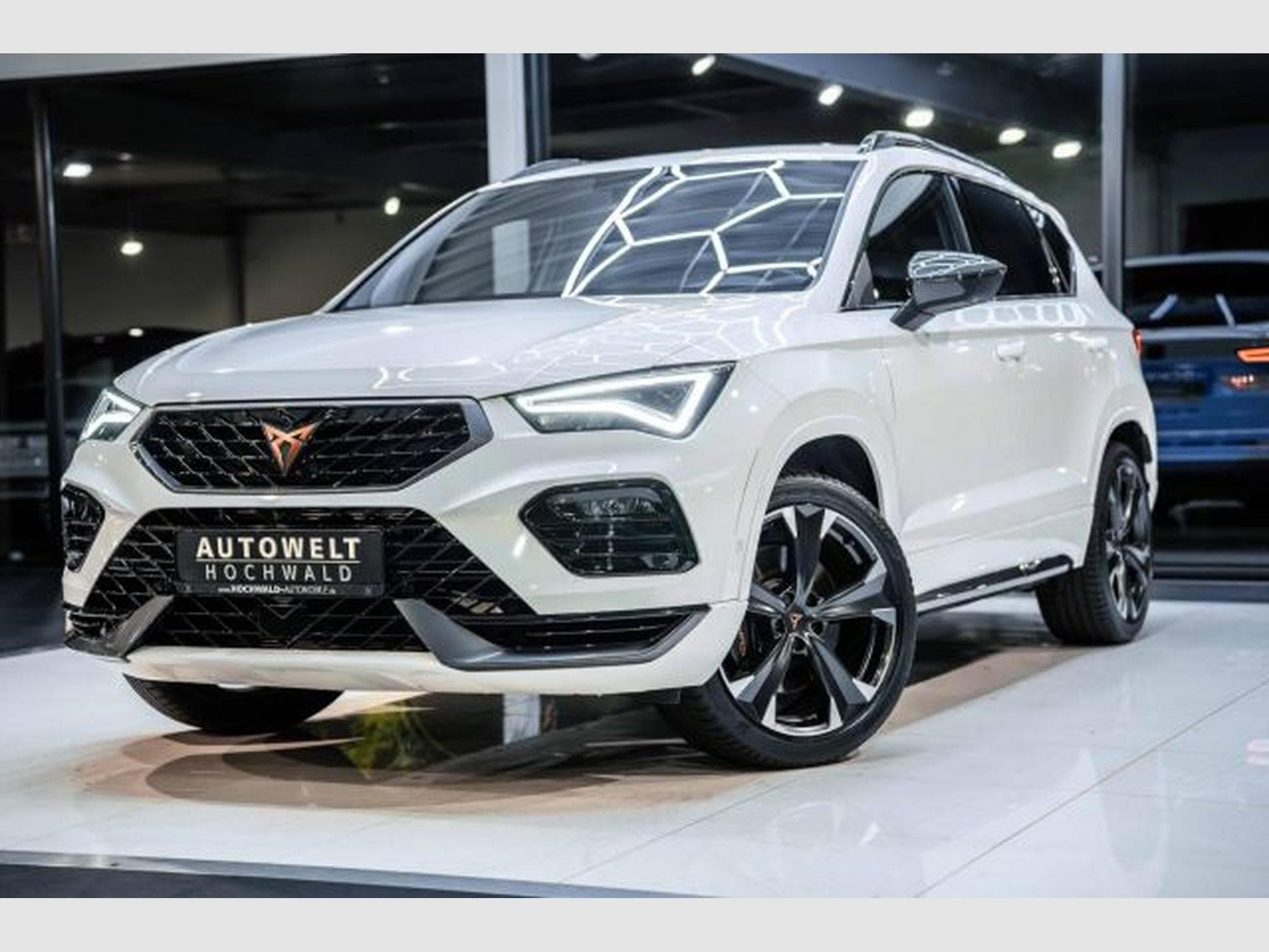 Cupra Ateca Ateca VZ 2.0 TSI DSG 4Drive 360 NAVI LED RFK SHZ (2023) - Photo 2