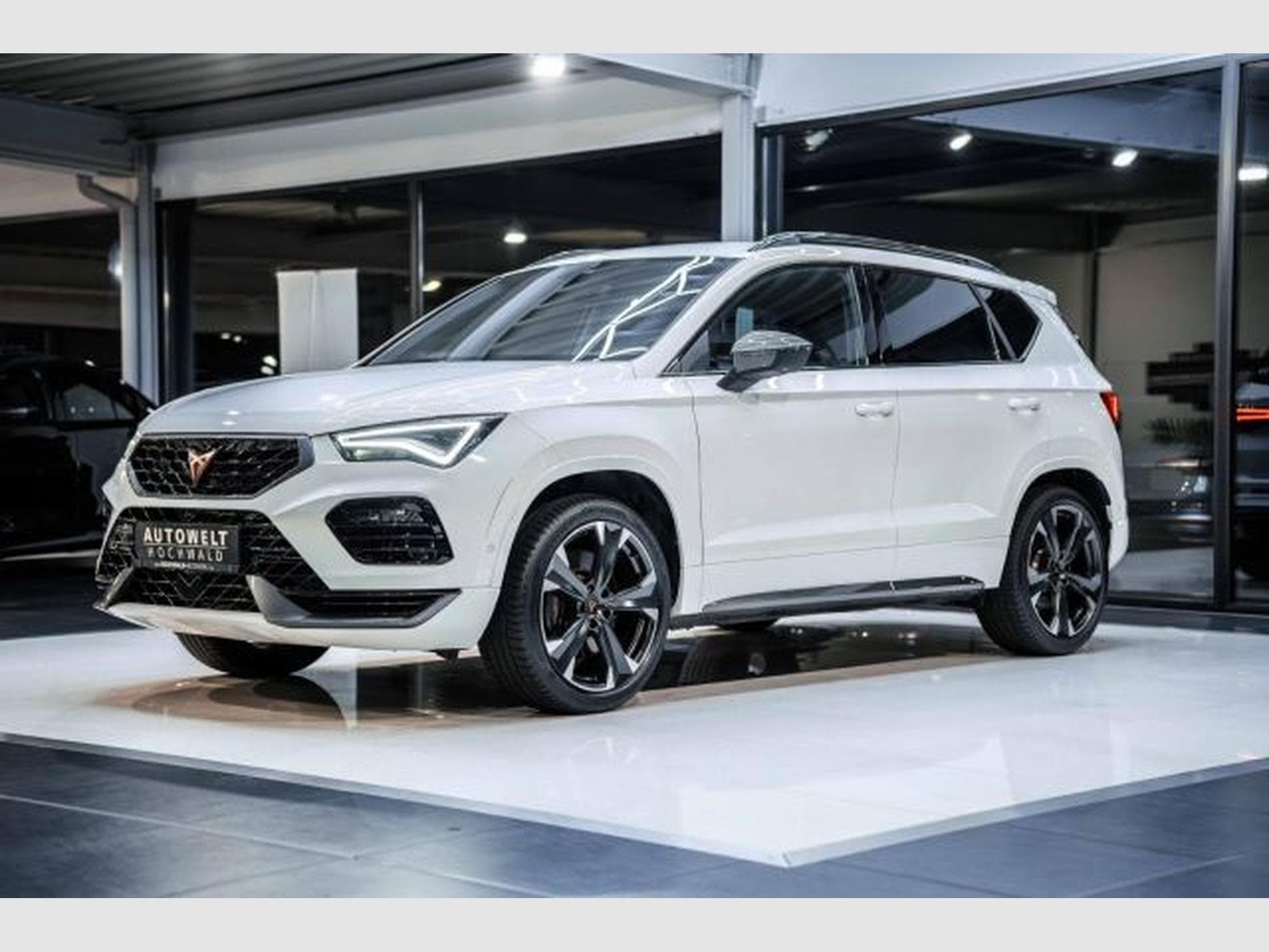Cupra Ateca Ateca VZ 2.0 TSI DSG 4Drive 360 NAVI LED RFK SHZ (2023) - Photo 4
