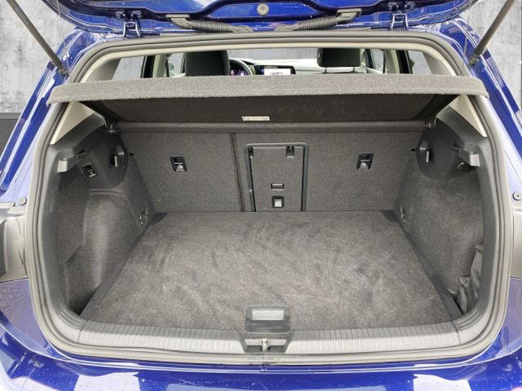 VW Golf Golf 8 TSI United NAVI LED AHK ACC Spur. ACTIVE (2020) - Photo 10