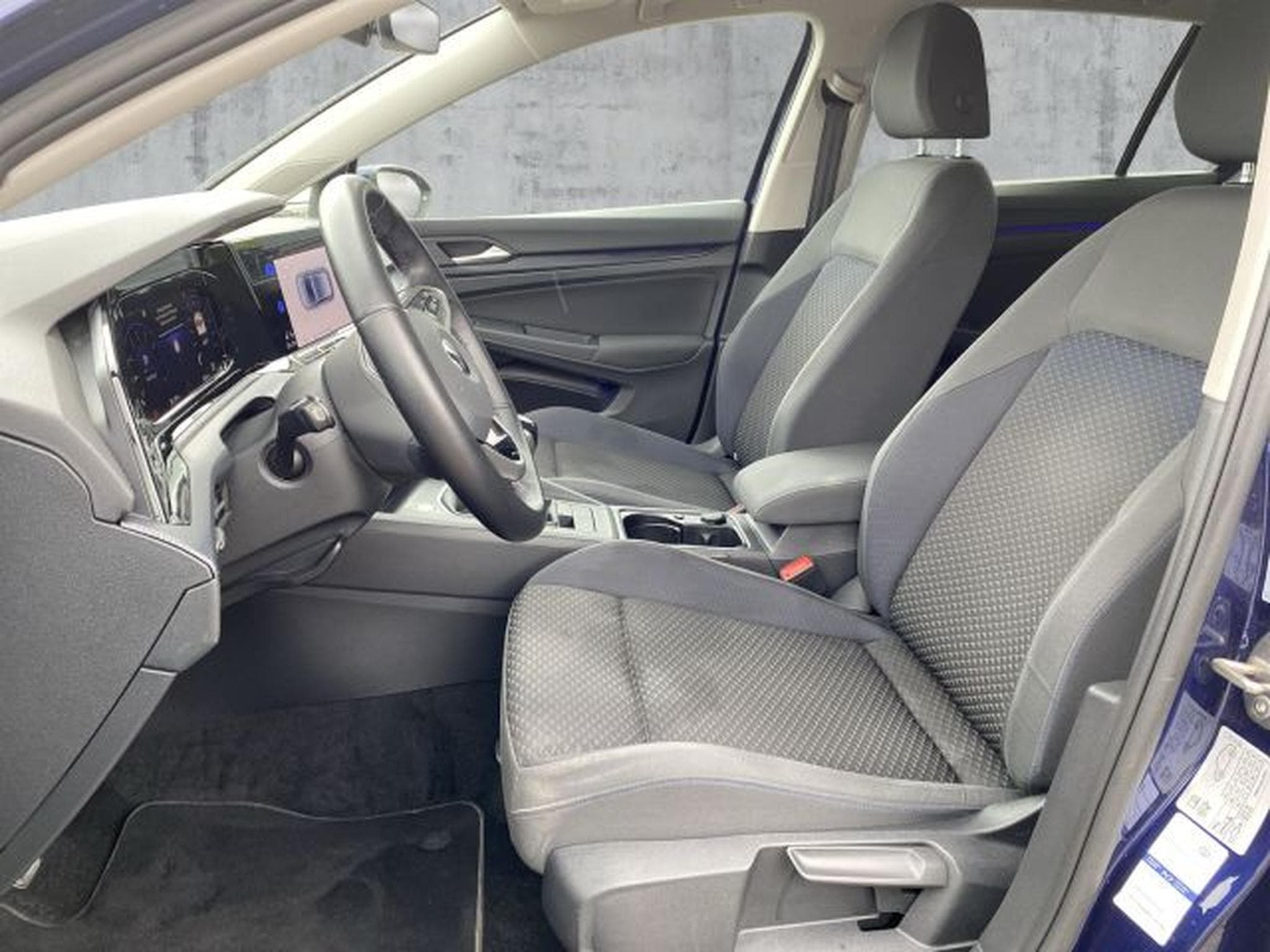 VW Golf Golf 8 TSI United NAVI LED AHK ACC Spur. ACTIVE (2020) - Photo 11