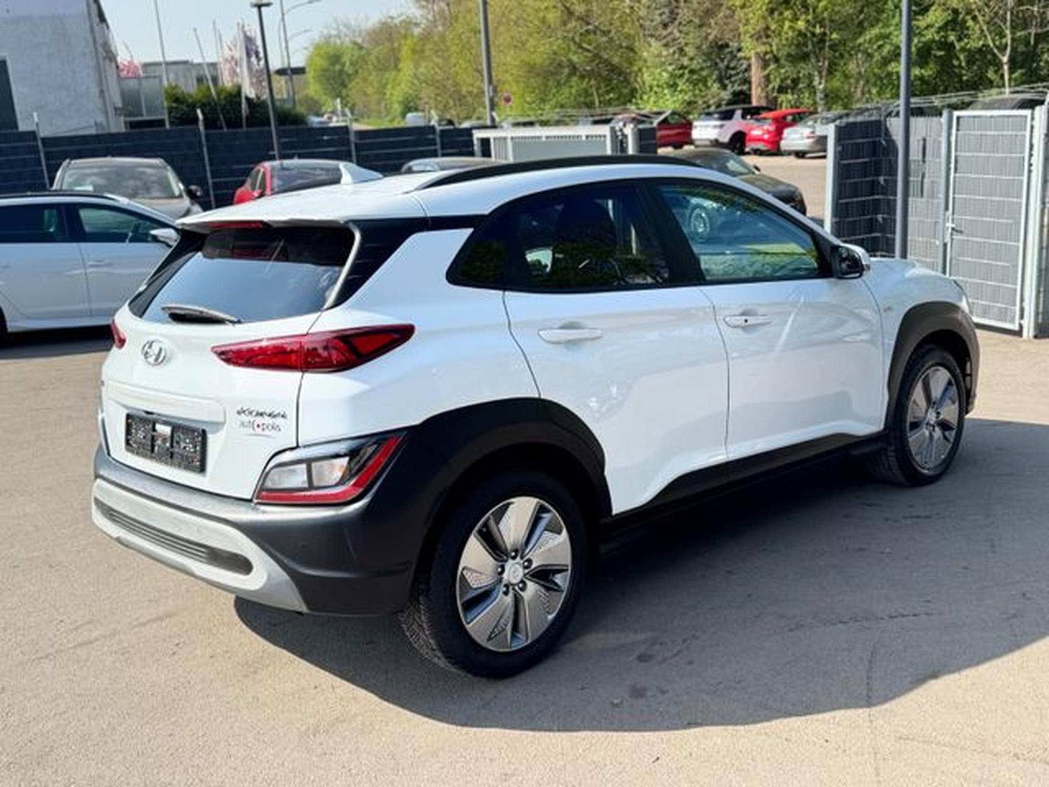 Hyundai KONA KONA 1.6 CRDI*FACELIFT*LED*NAVI*KAMERA*PDC* (2021) - Photo 6