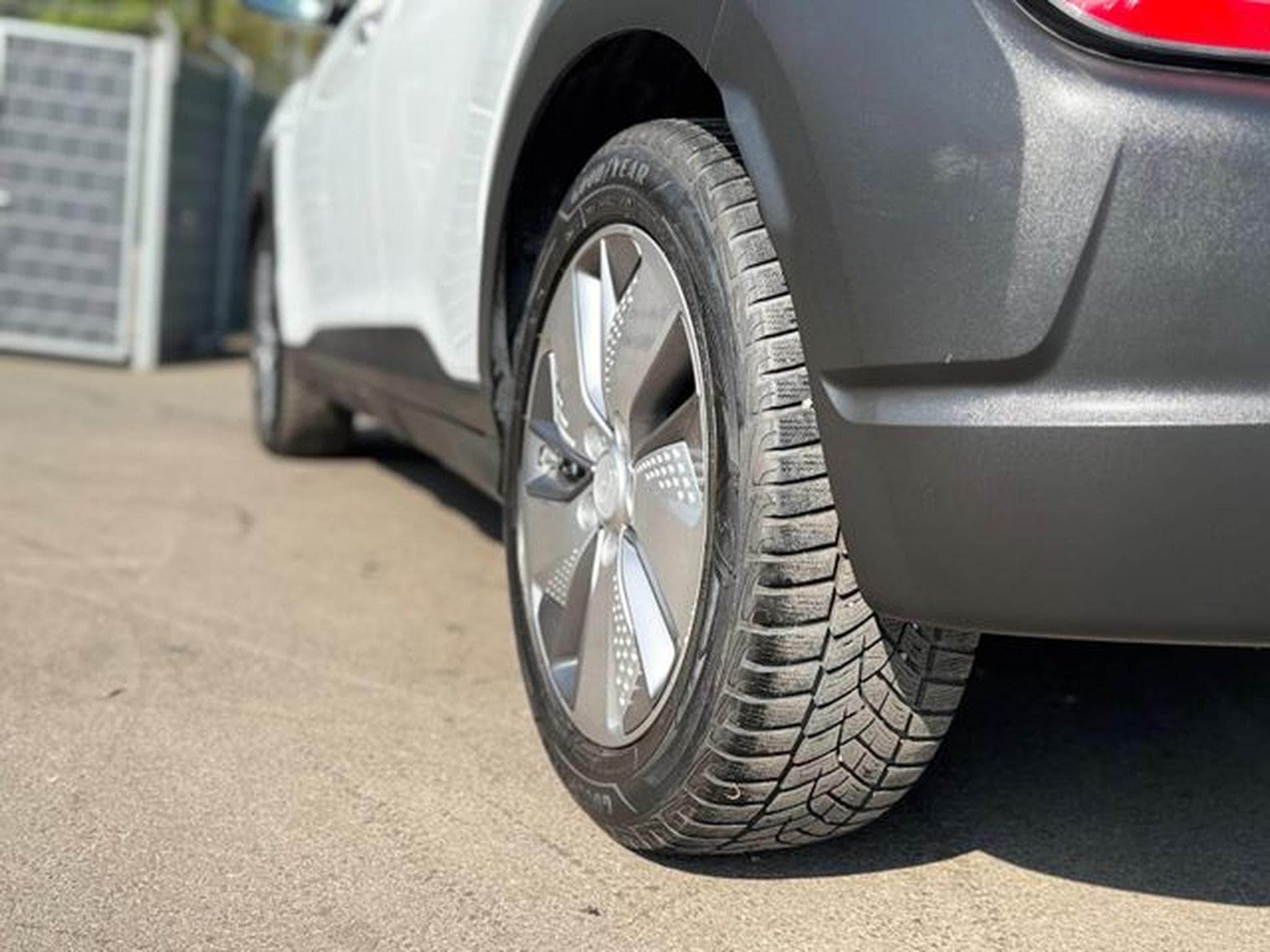 Hyundai KONA KONA 1.6 CRDI*FACELIFT*LED*NAVI*KAMERA*PDC* (2021) - Photo 9