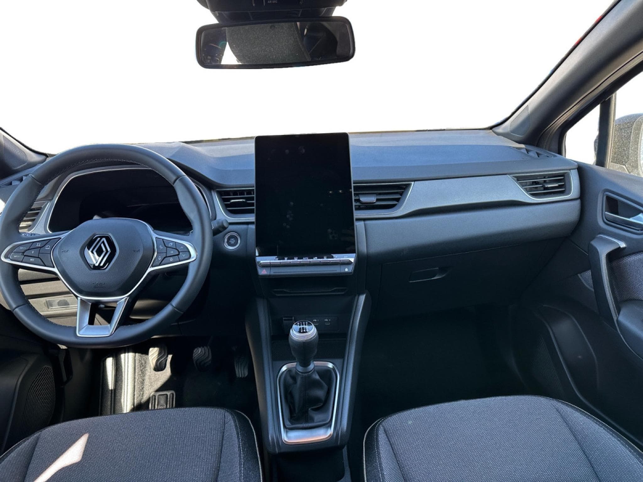 Renault Captur 1.0 Tce Techno (2025) - Photo 8