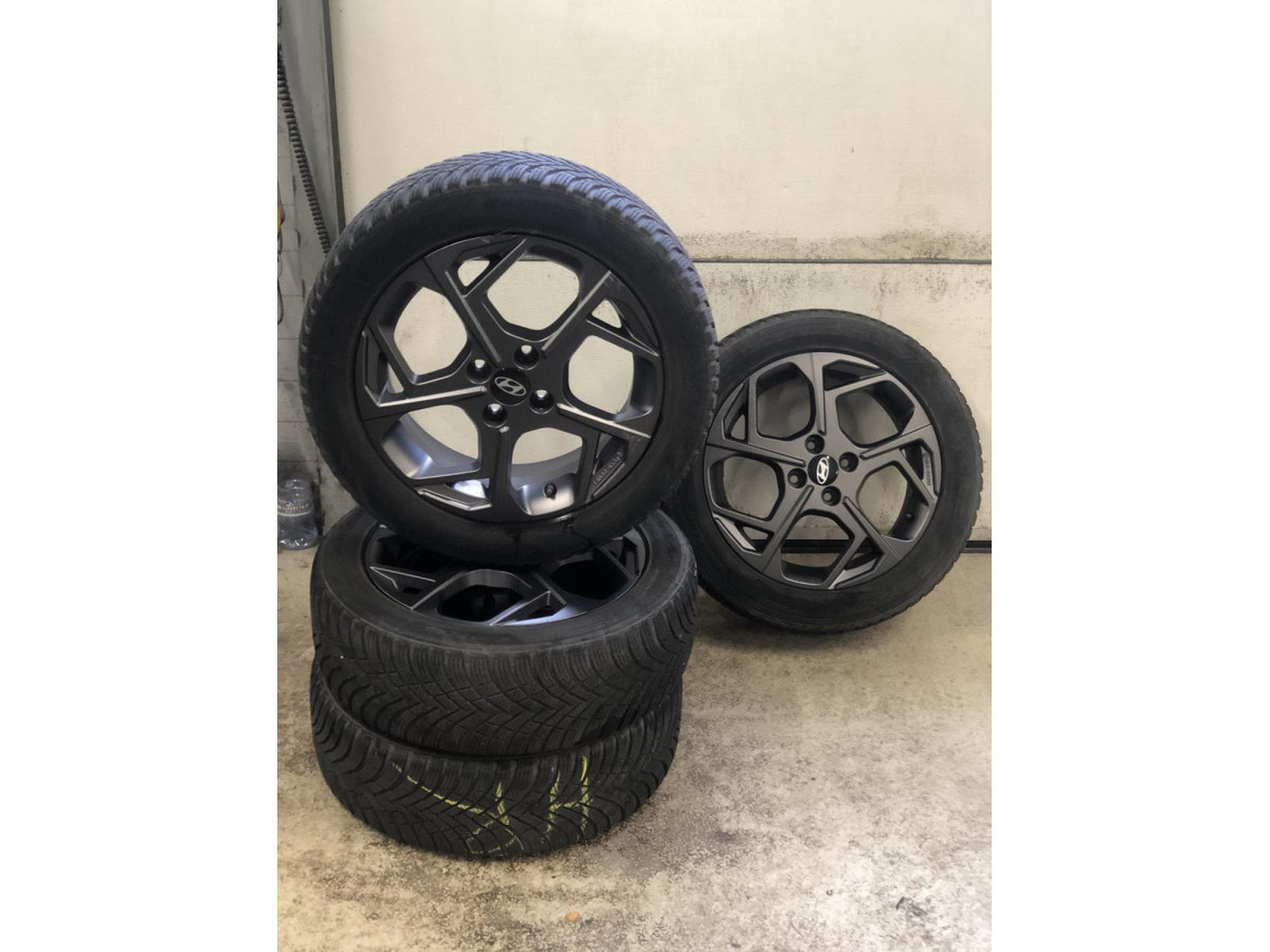 Jantes alu + Pneus h – 16" - Photo 1