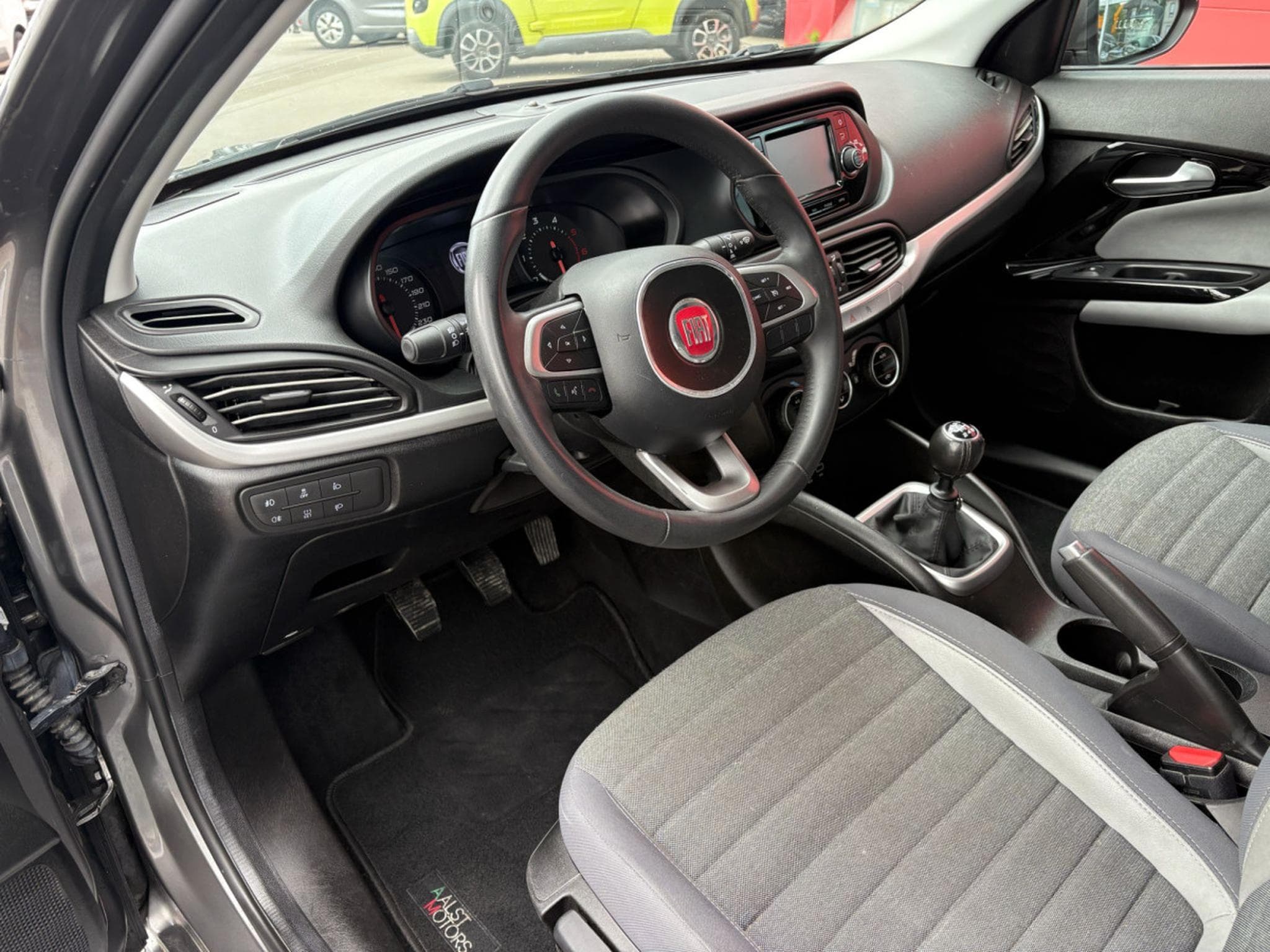 Fiat Tipo DIESEL (2017) - Photo 10
