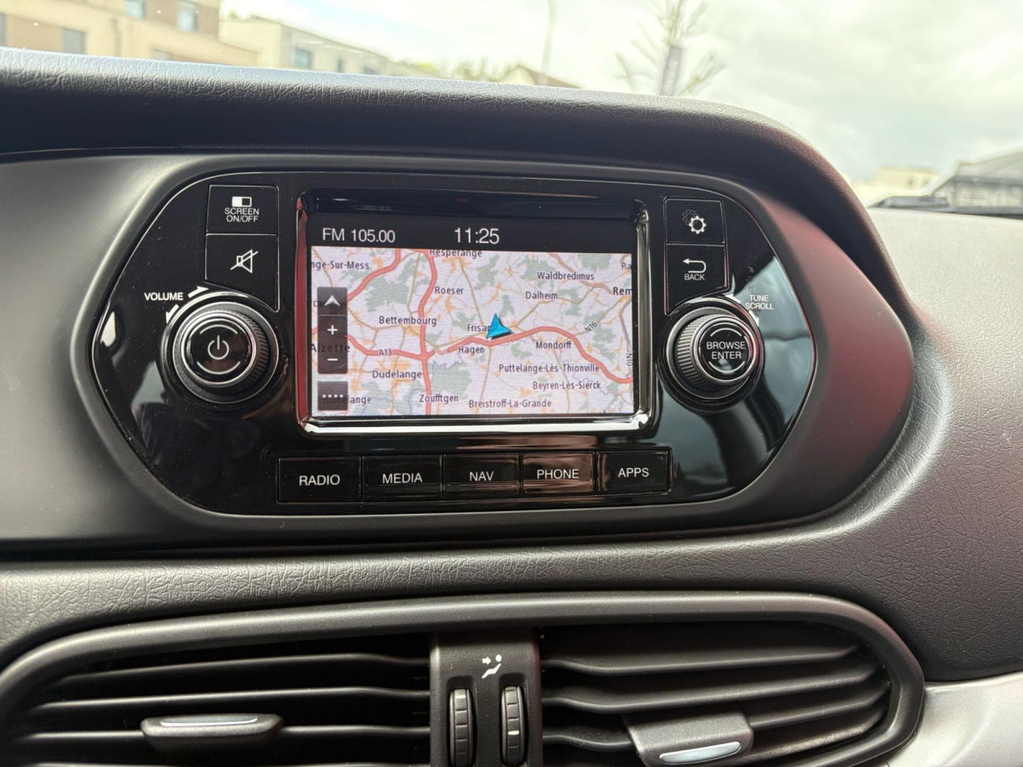 Fiat Tipo DIESEL (2017) - Photo 16