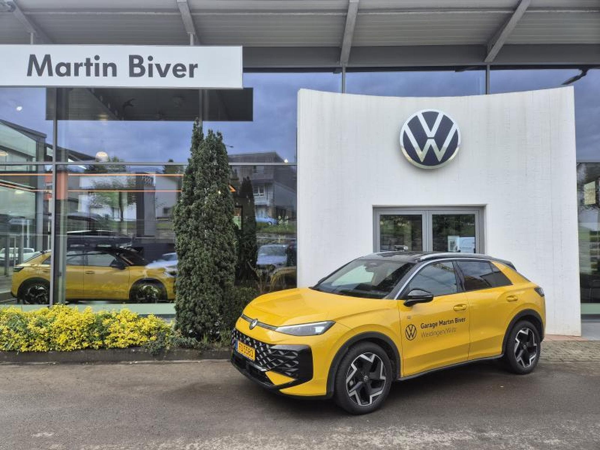 VW T-Roc R-Line (2025) - Photo 1