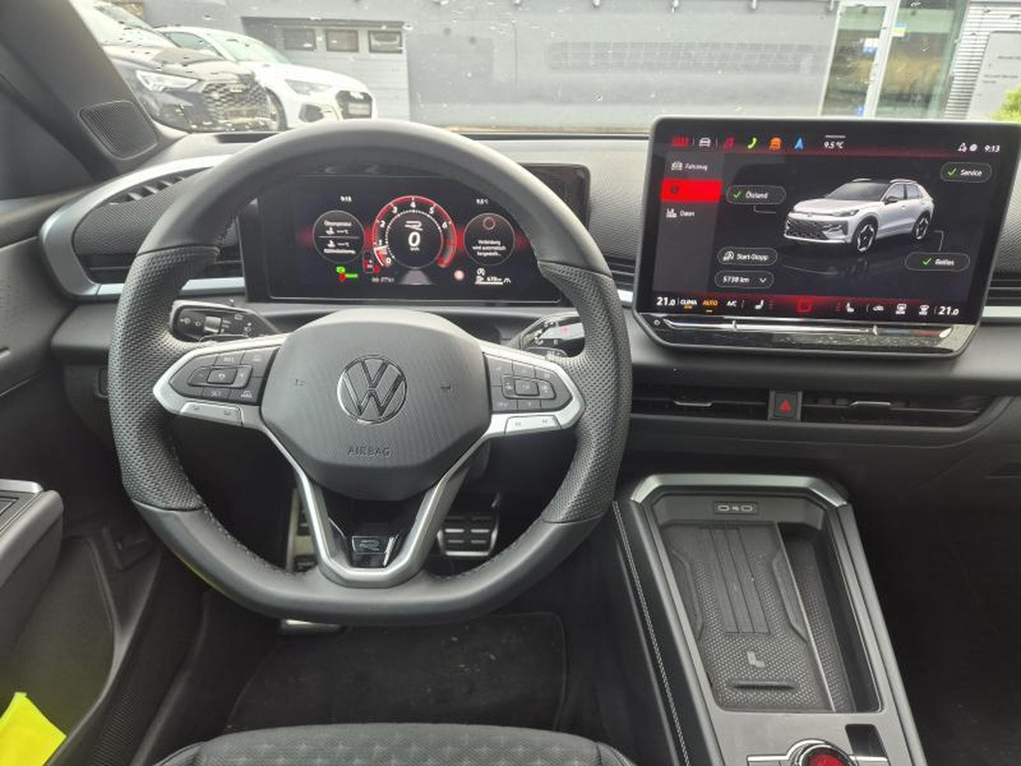 VW T-Roc R-Line (2025) - Photo 6