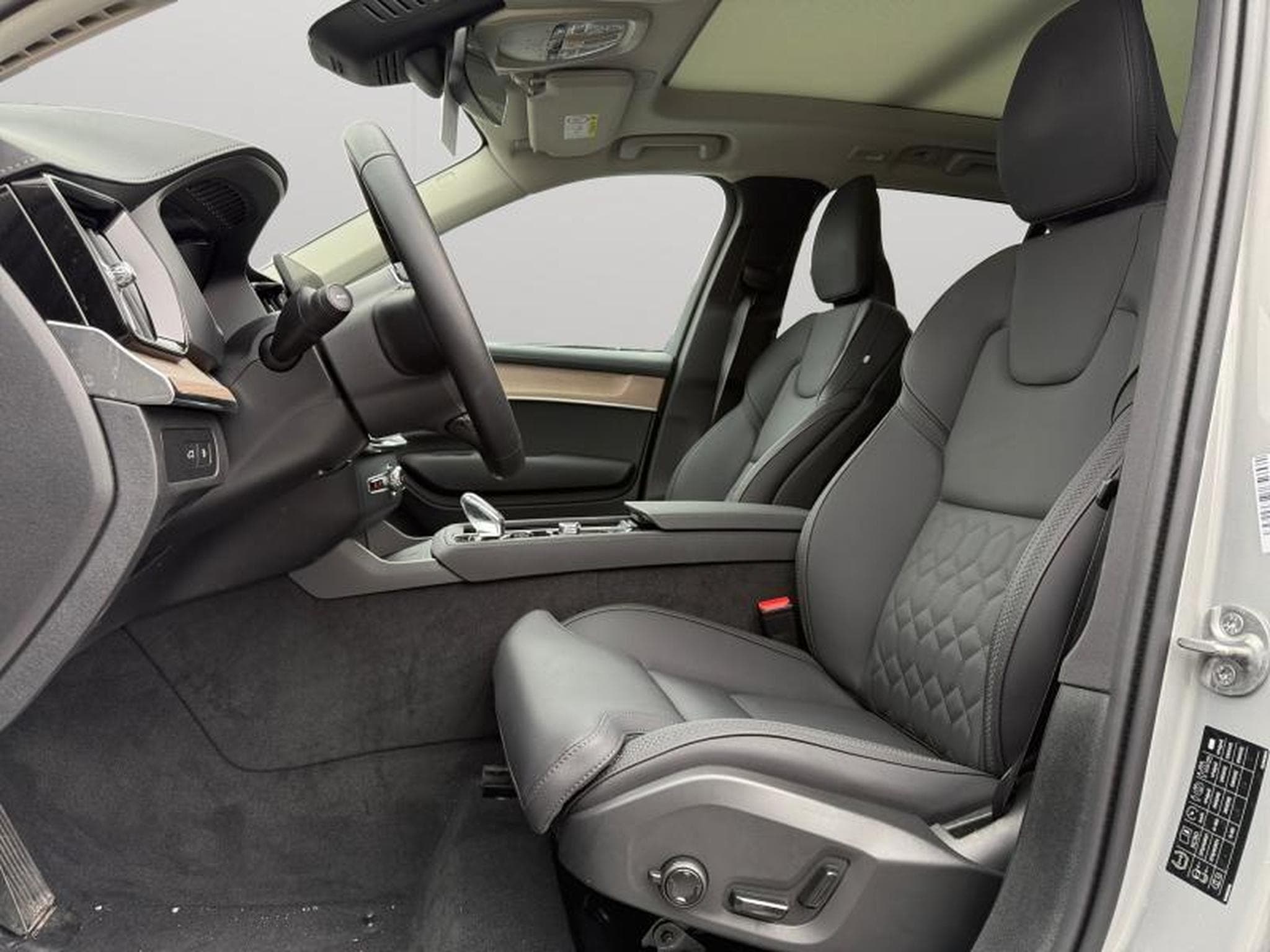 Volvo XC90 T8 Plus Dark / Hybride (2025) - Photo 10