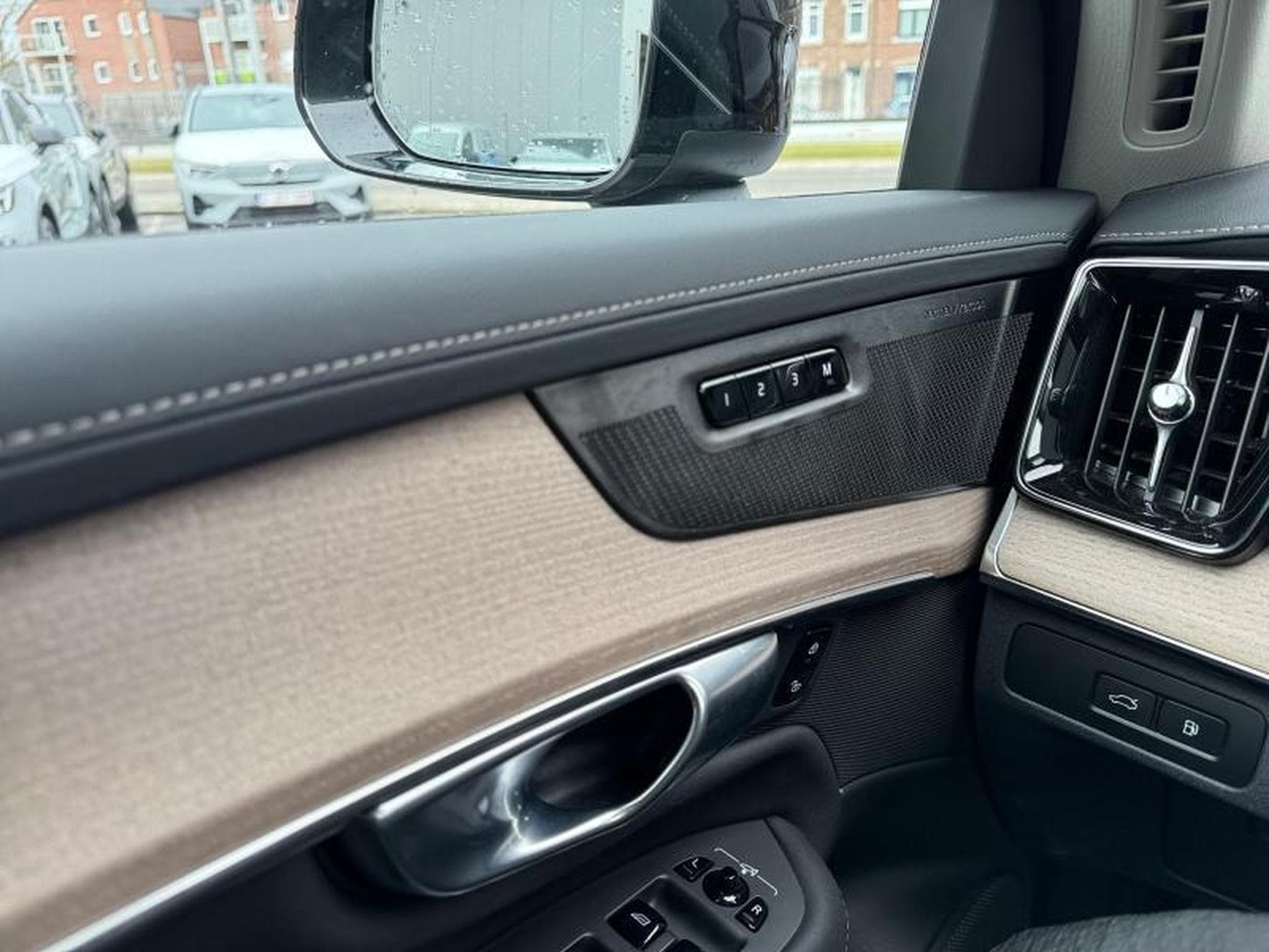 Volvo XC90 T8 Plus Dark / Hybride (2025) - Photo 20