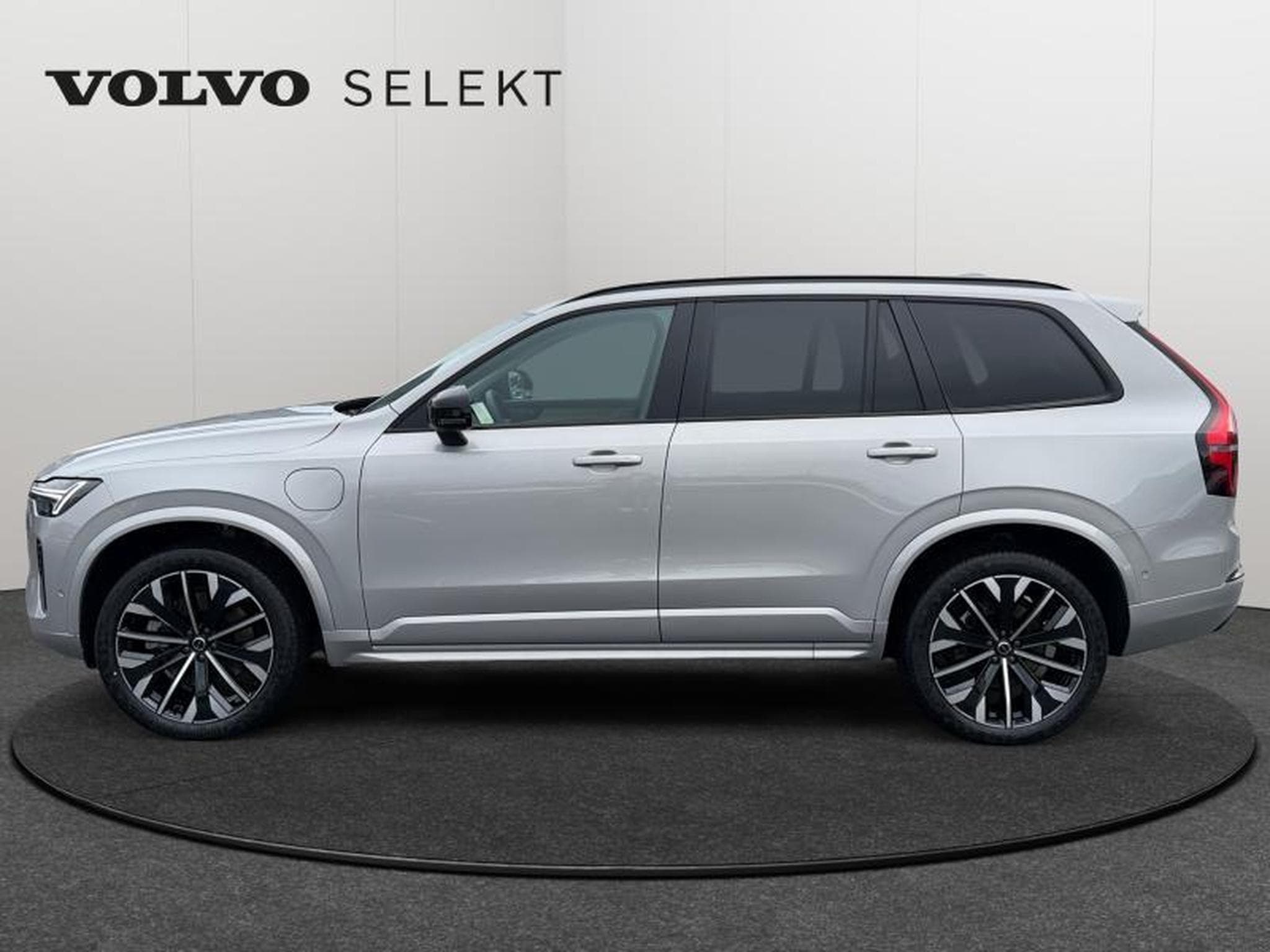 Volvo XC90 T8 Plus Dark / Hybride (2025) - Photo 4