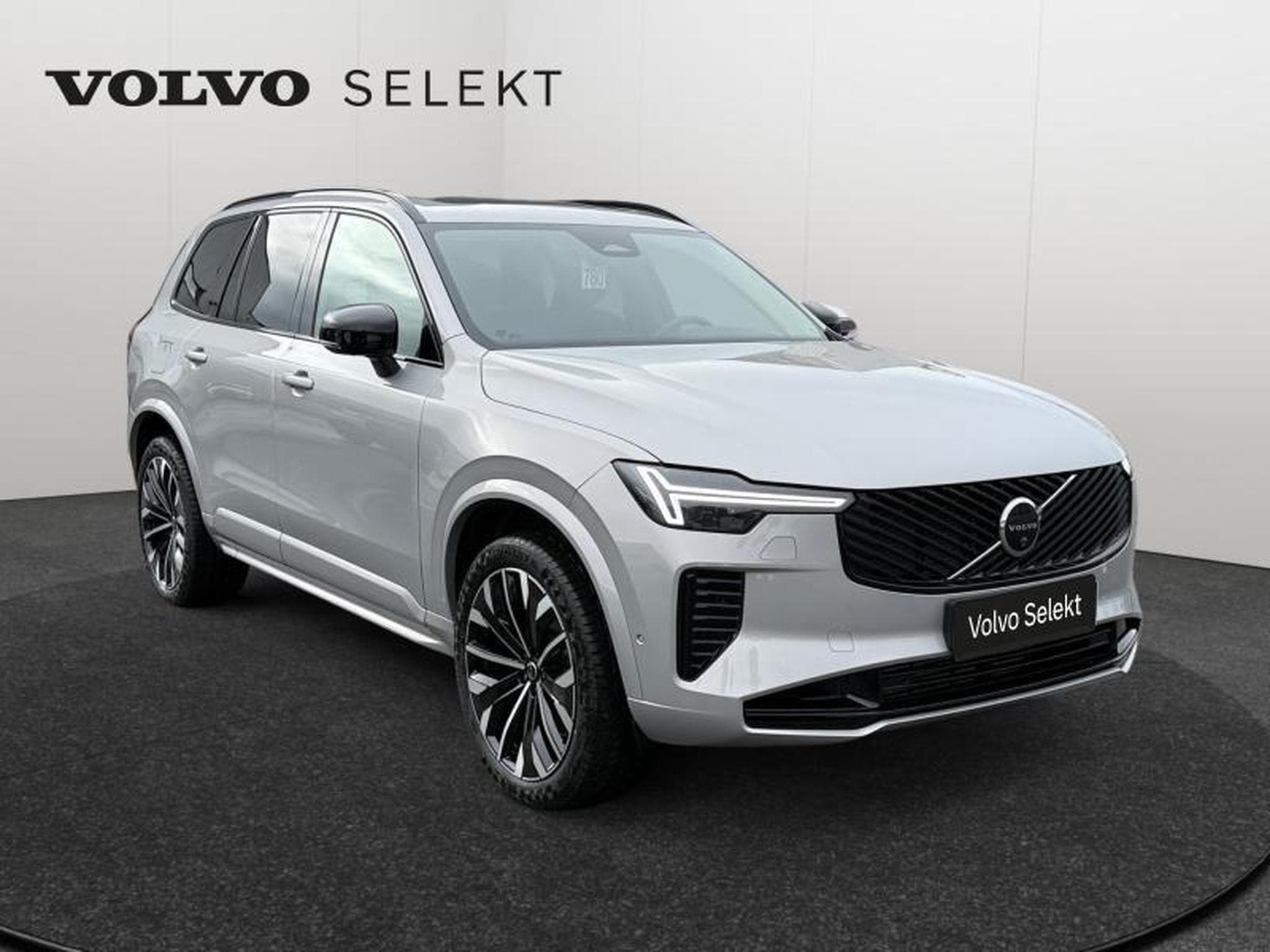 Volvo XC90 T8 Plus Dark / Hybride (2025) - Photo 8