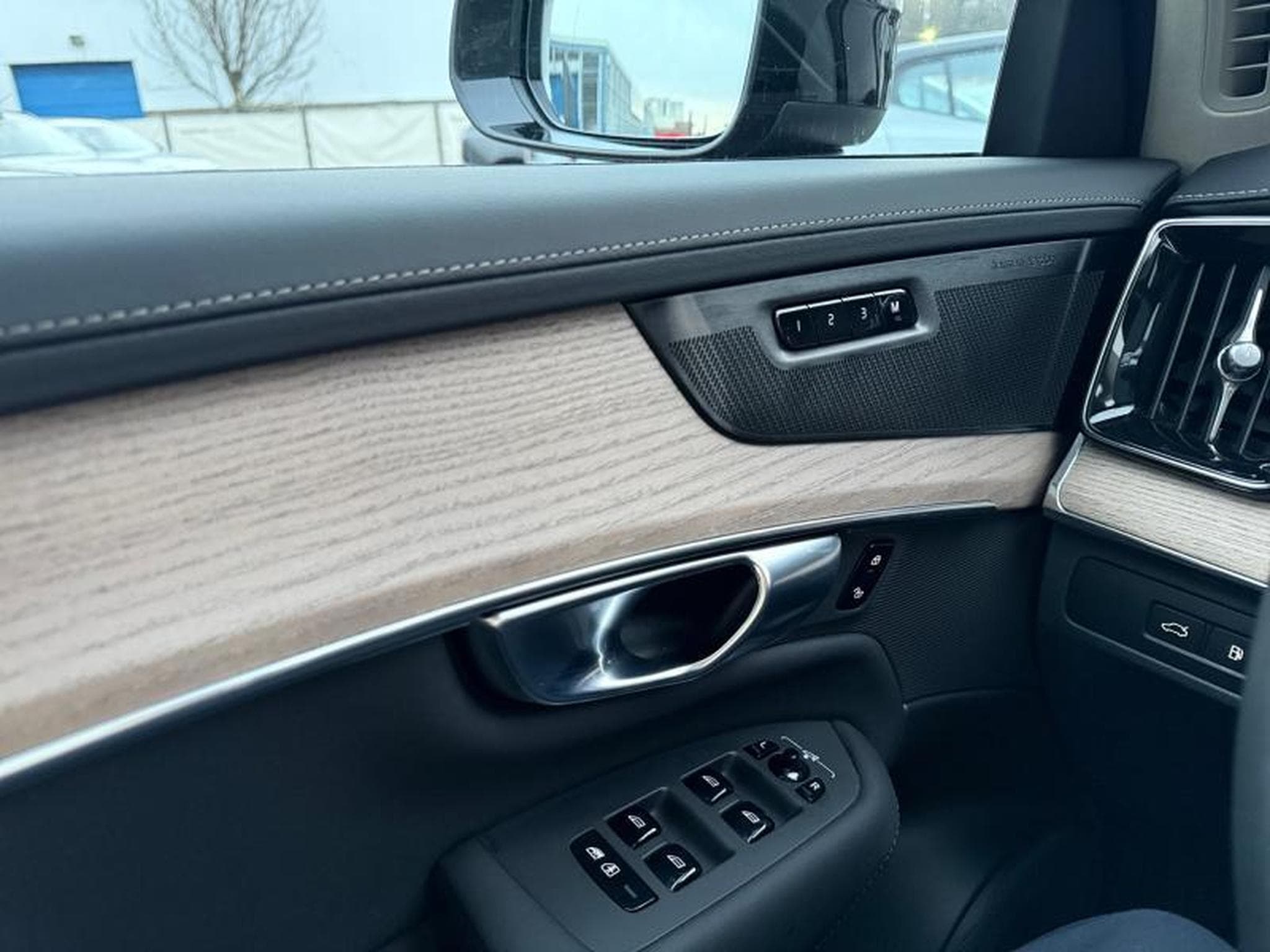 Volvo XC90 T8 Ultra Dark / Hybride (2025) - Photo 19