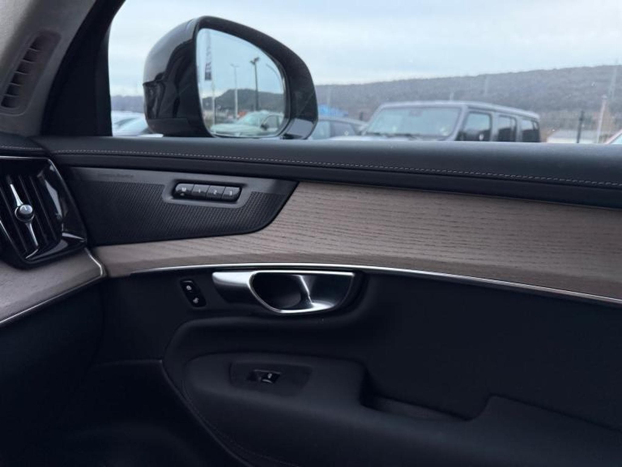 Volvo XC90 T8 Ultra Dark / Hybride (2025) - Photo 20