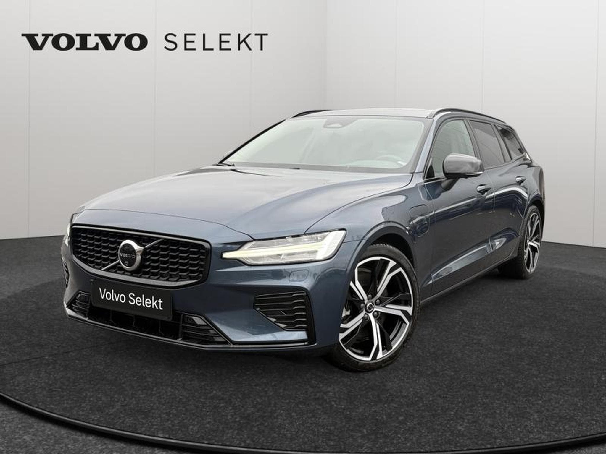 Volvo V60 T6 Ultra Dark / Hybride (2024) - Photo 1