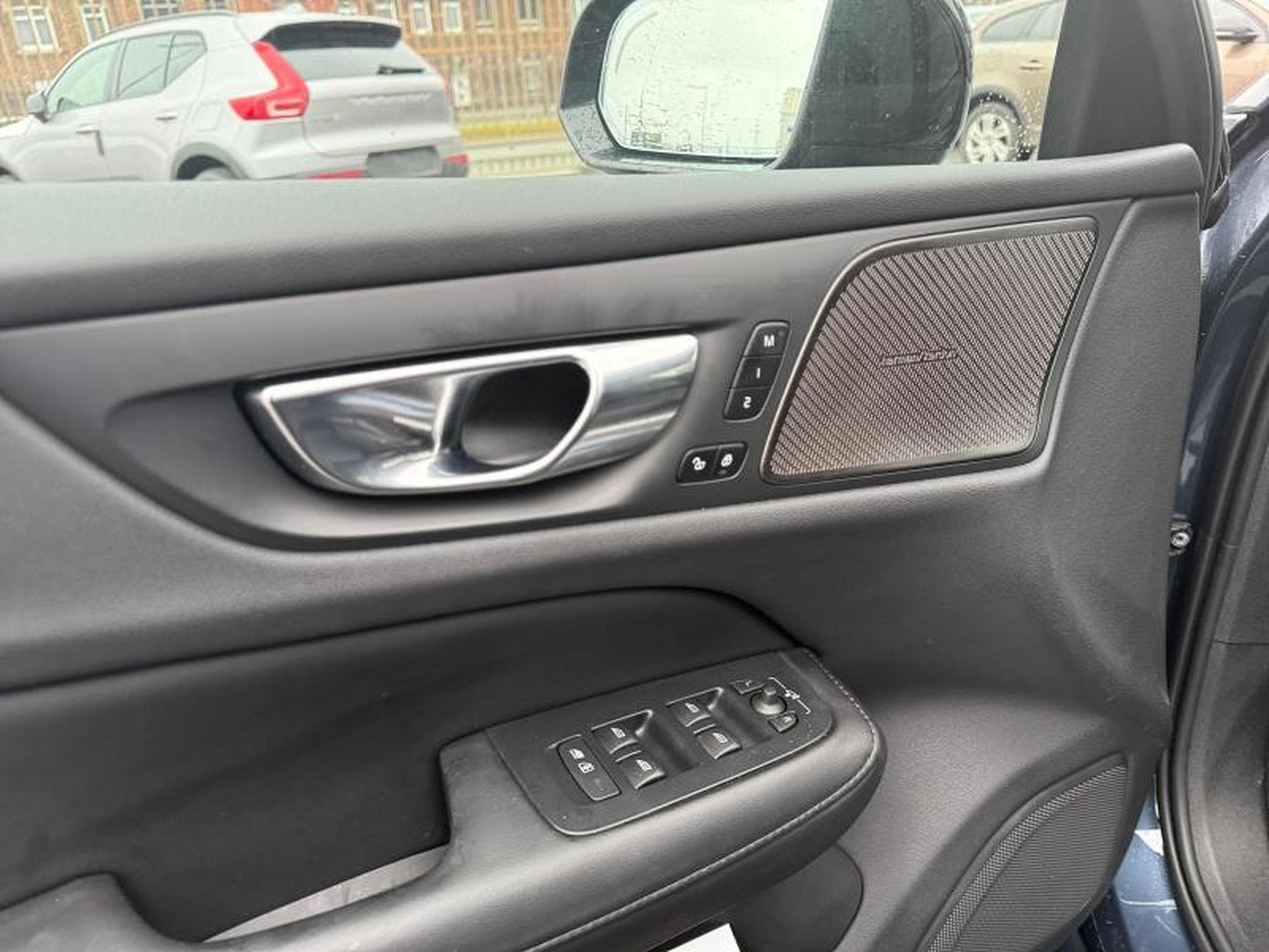Volvo V60 T6 Ultra Dark / Hybride (2024) - Photo 20