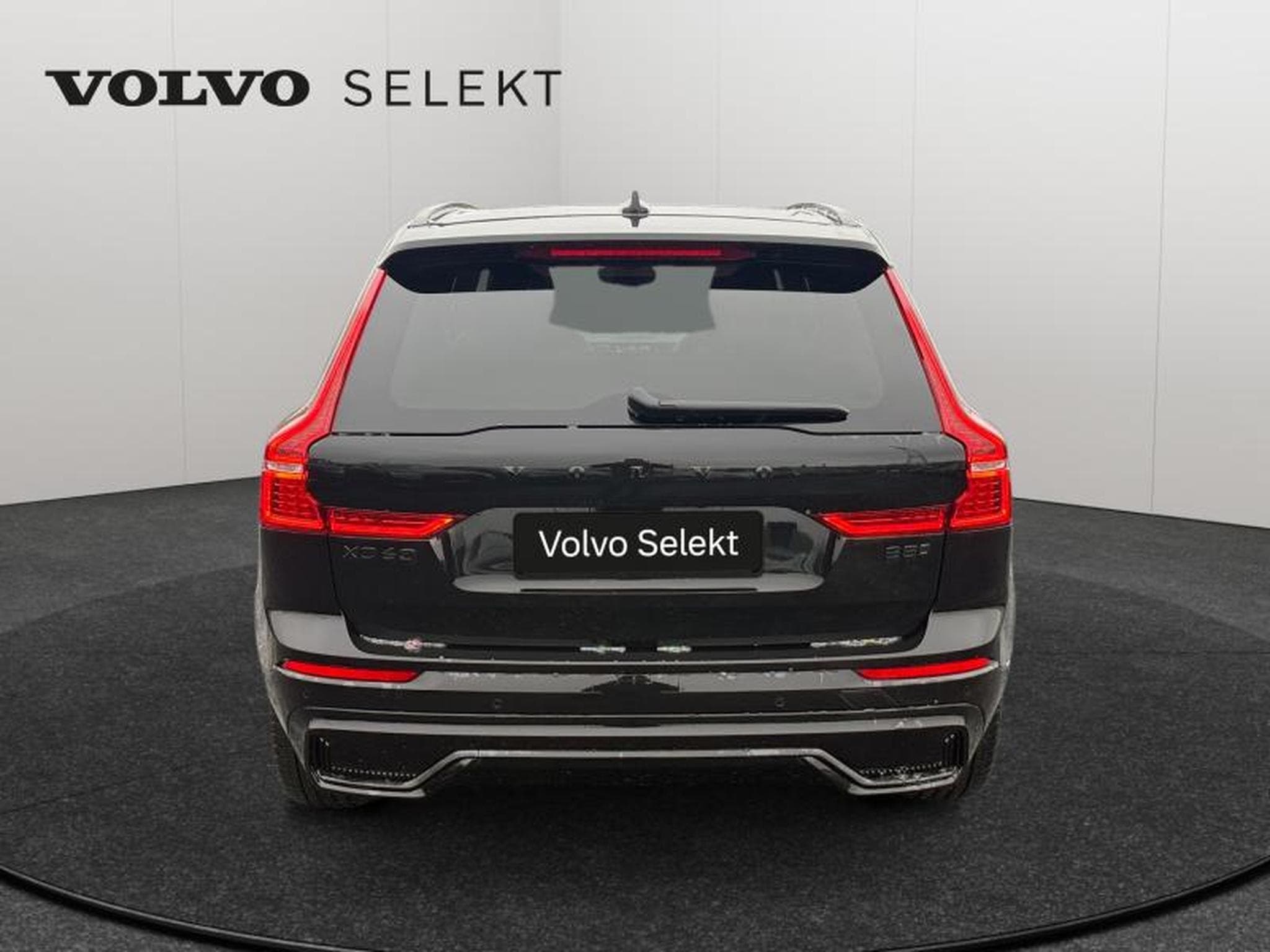 Volvo XC60 B5 Black Edition Plus / Essence (2025) - Photo 6