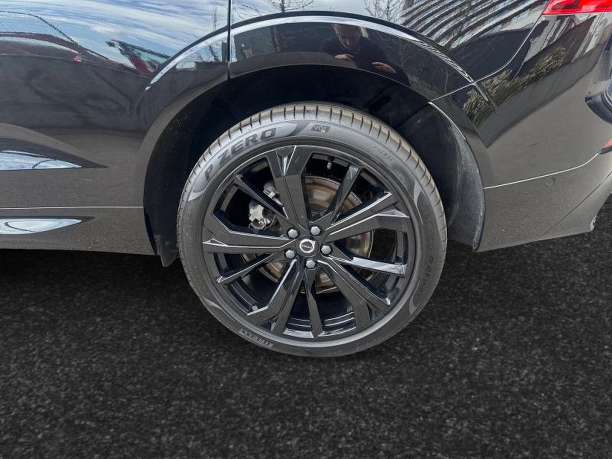 Volvo XC60 T8 Black Edition Plus / Hybride KIT HIVER INCLUS (2025) - Photo 14