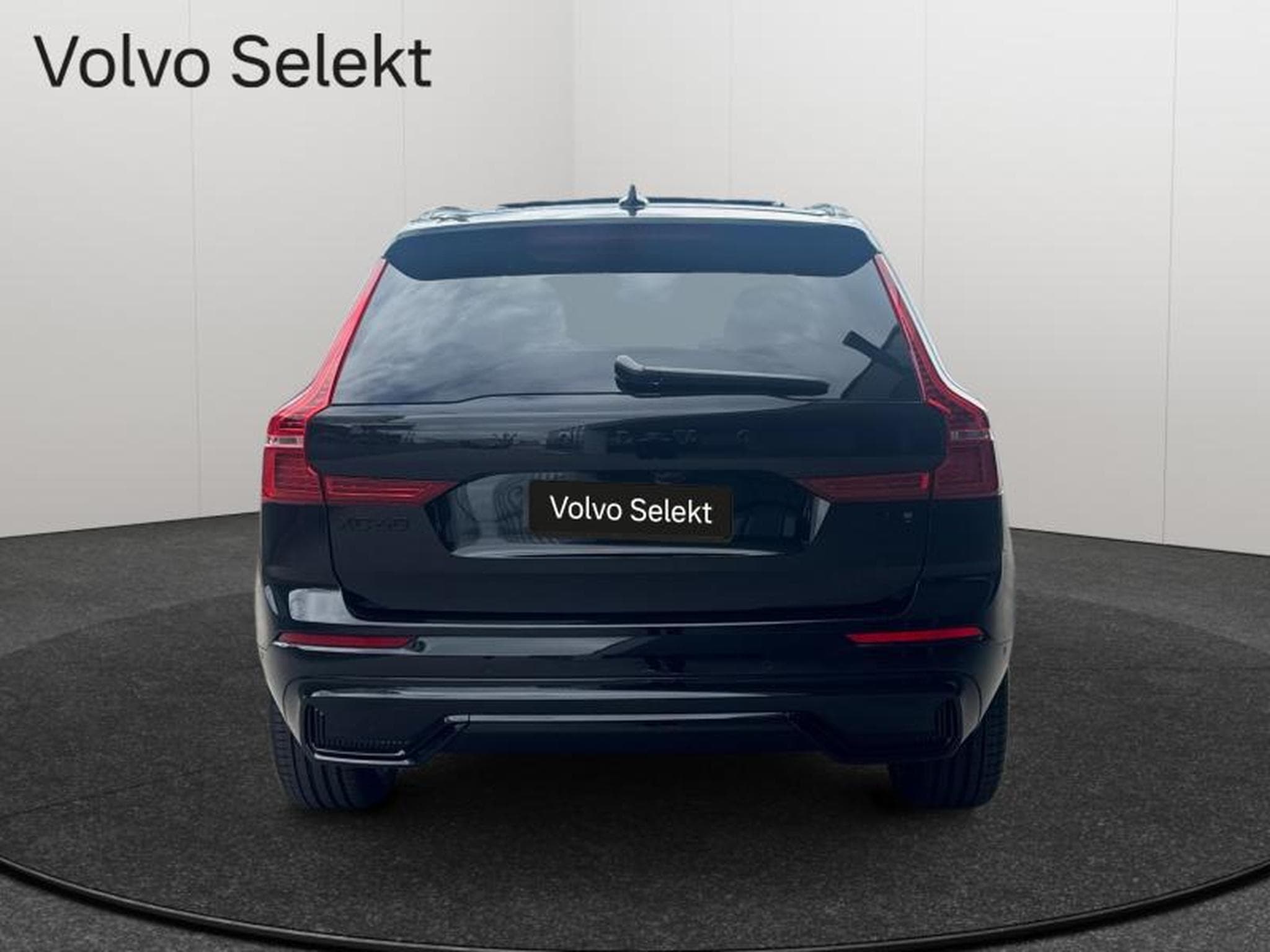 Volvo XC60 T8 Black Edition Plus / Hybride KIT HIVER INCLUS (2025) - Photo 6