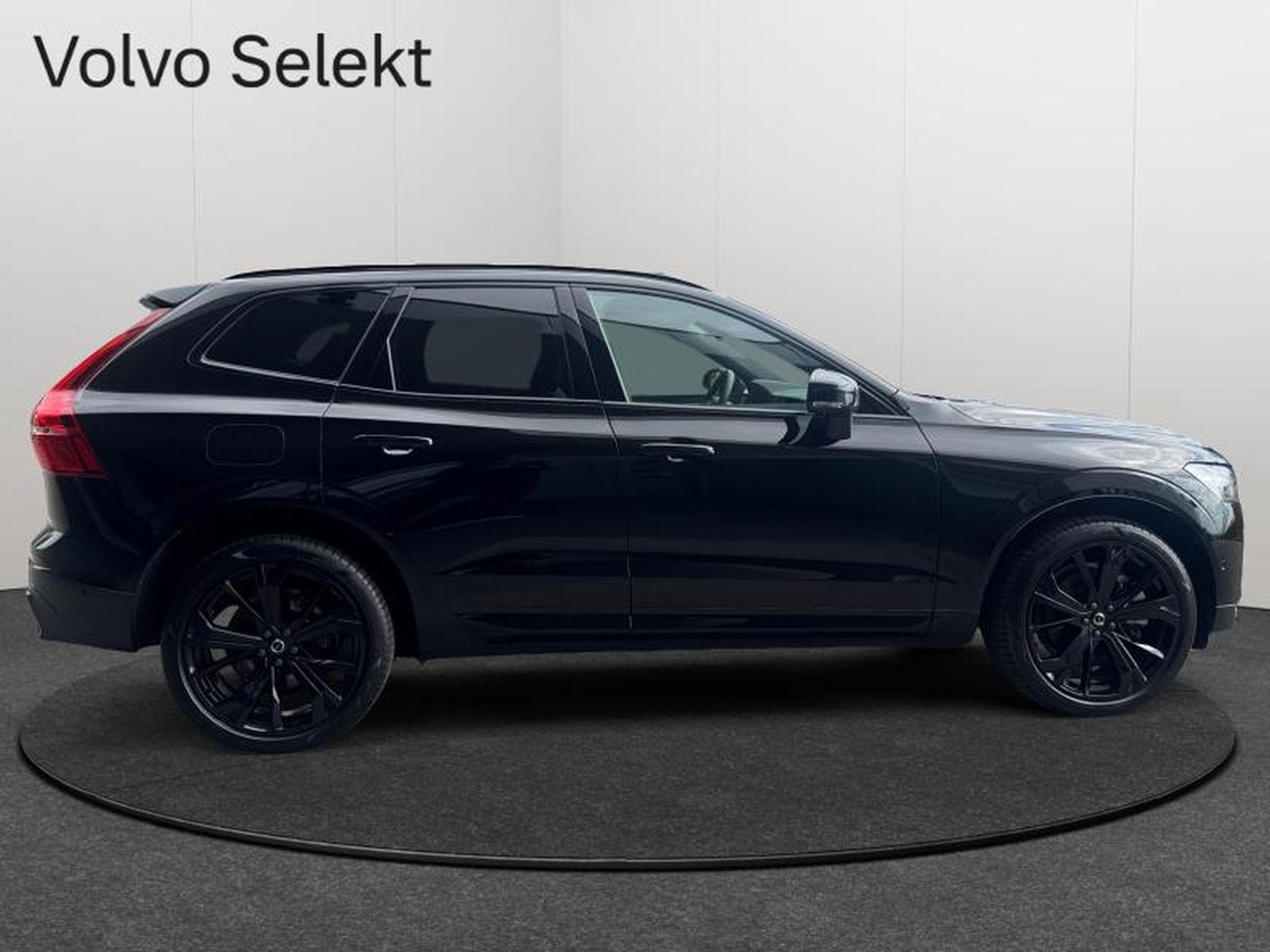 Volvo XC60 T8 Black Edition Plus / Hybride KIT HIVER INCLUS (2025) - Photo 7