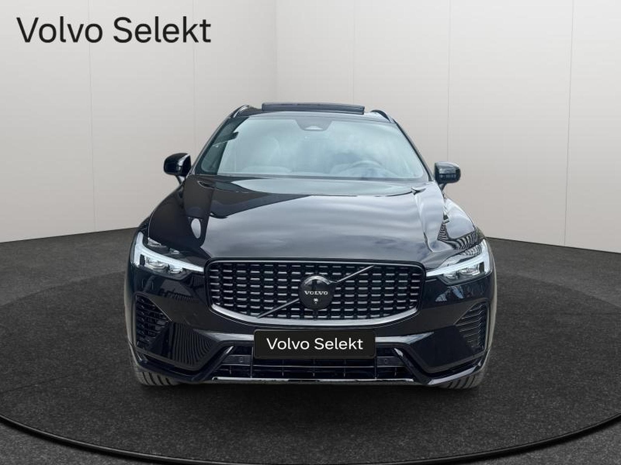 Volvo XC60 T8 Black Edition Plus / Hybride KIT HIVER INCLUS (2025) - Photo 9