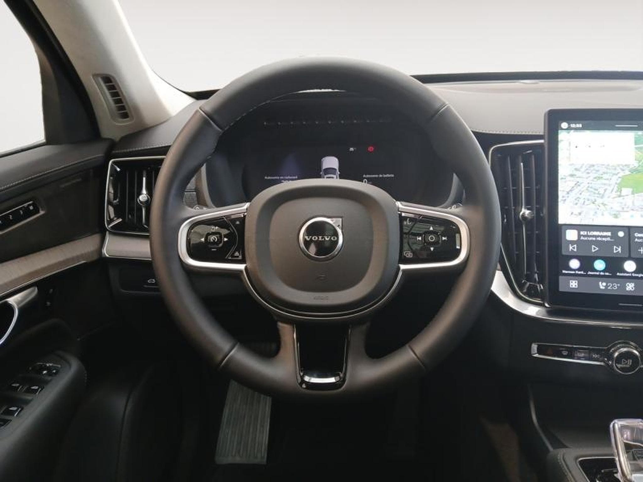 Volvo XC90 T8 AWD Ultra Dark / Hybride (2025) - Photo 12